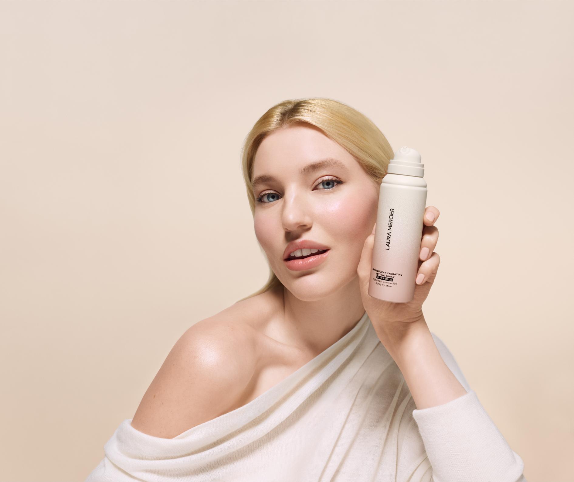 LAURA MERCIER تطلق Ultra Blur Setting Spray بتقنية الهواء