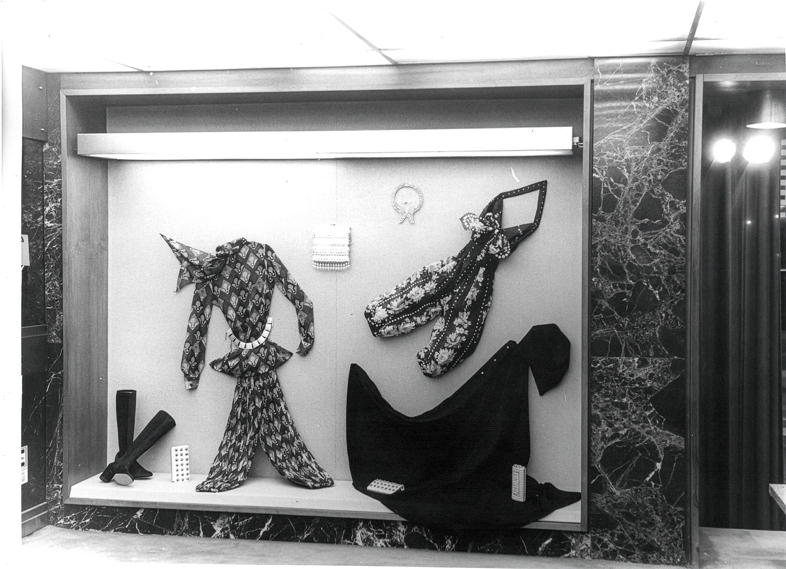 من الصور الأرشيفية لدار Loewe التي تم إطلاقها بمناسبة 180 عاما.