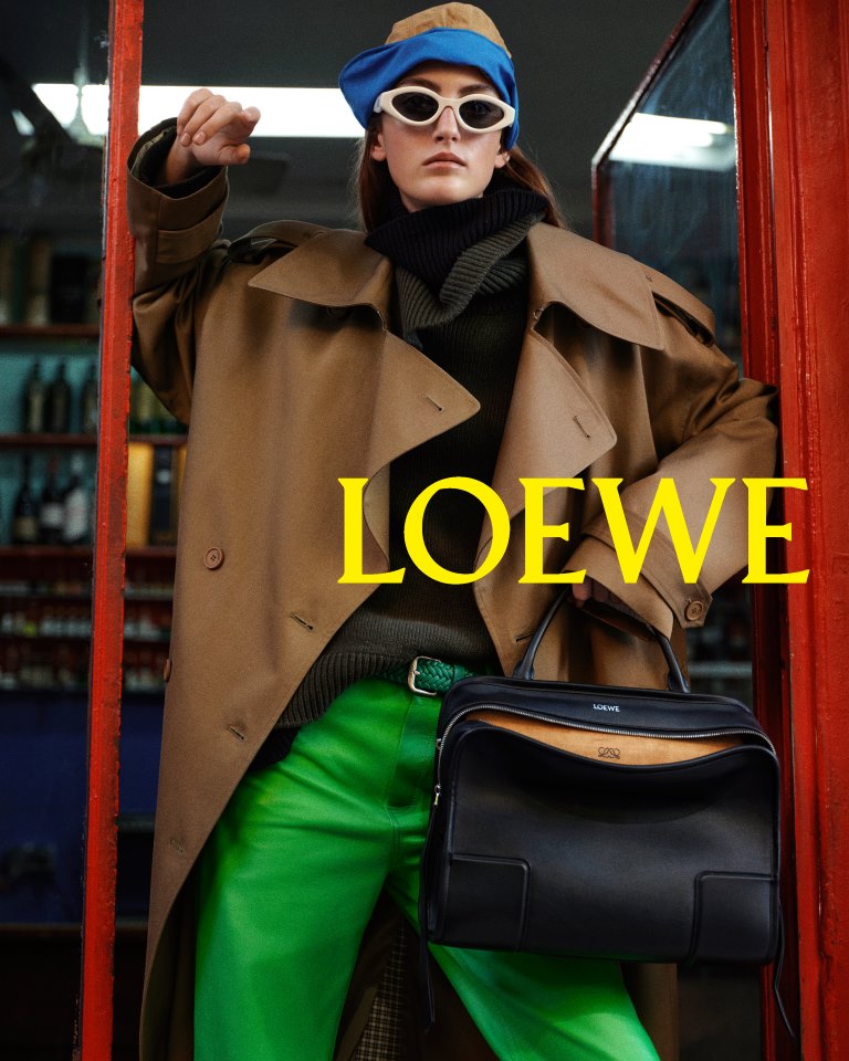 LOEWE تطلق حملتها الترويجية لتشكيلة ما قبل ربيع وصيف 2027