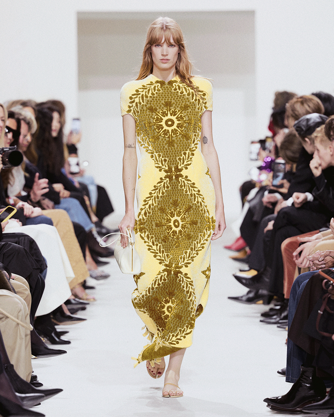 LOOK22