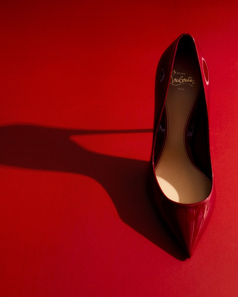 لا بيغال LA PIGALLE من CHRISTIAN LOUBOUTIN جاذبية خالدة