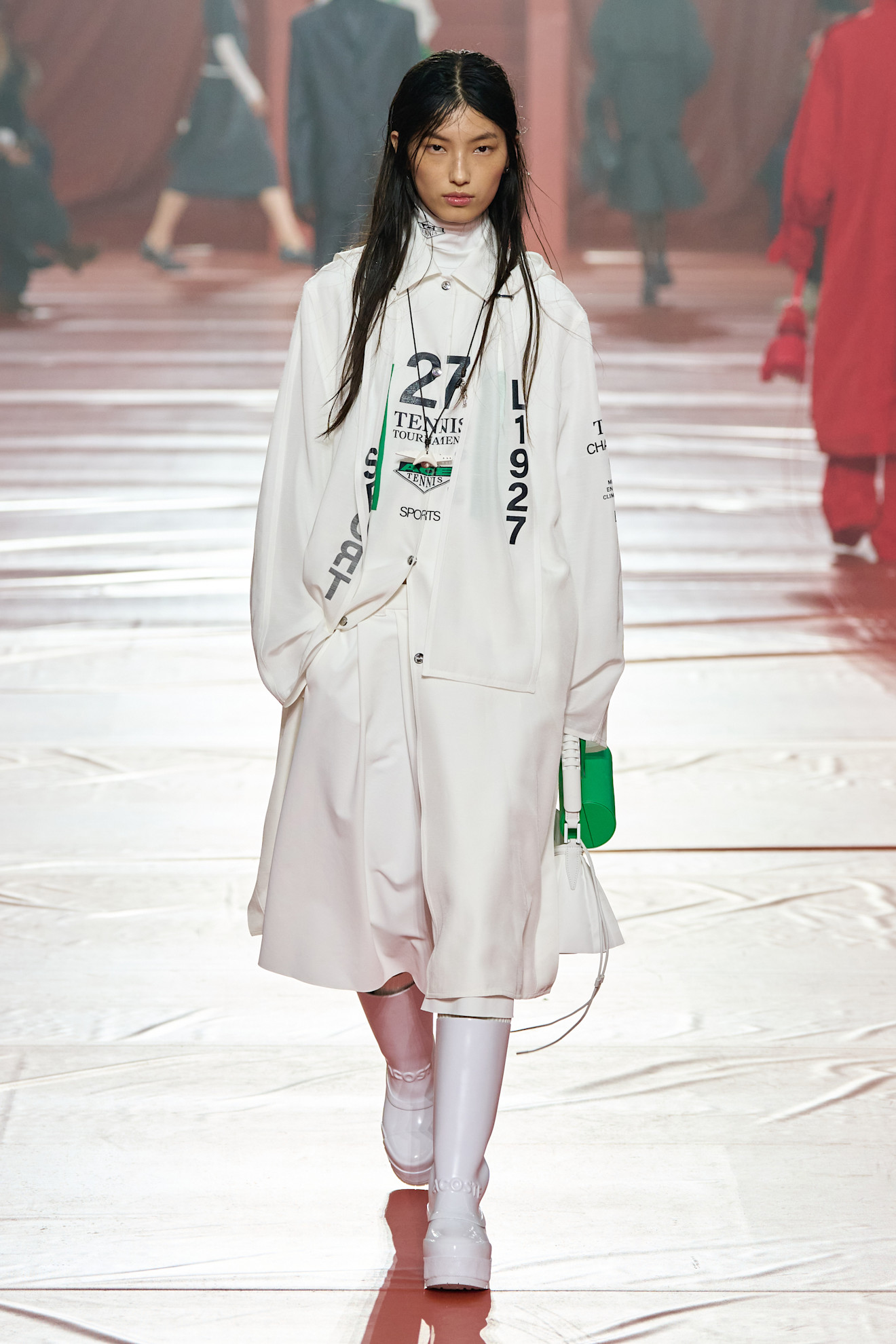 Lacoste معطف خفيف لإطلالة يومية من