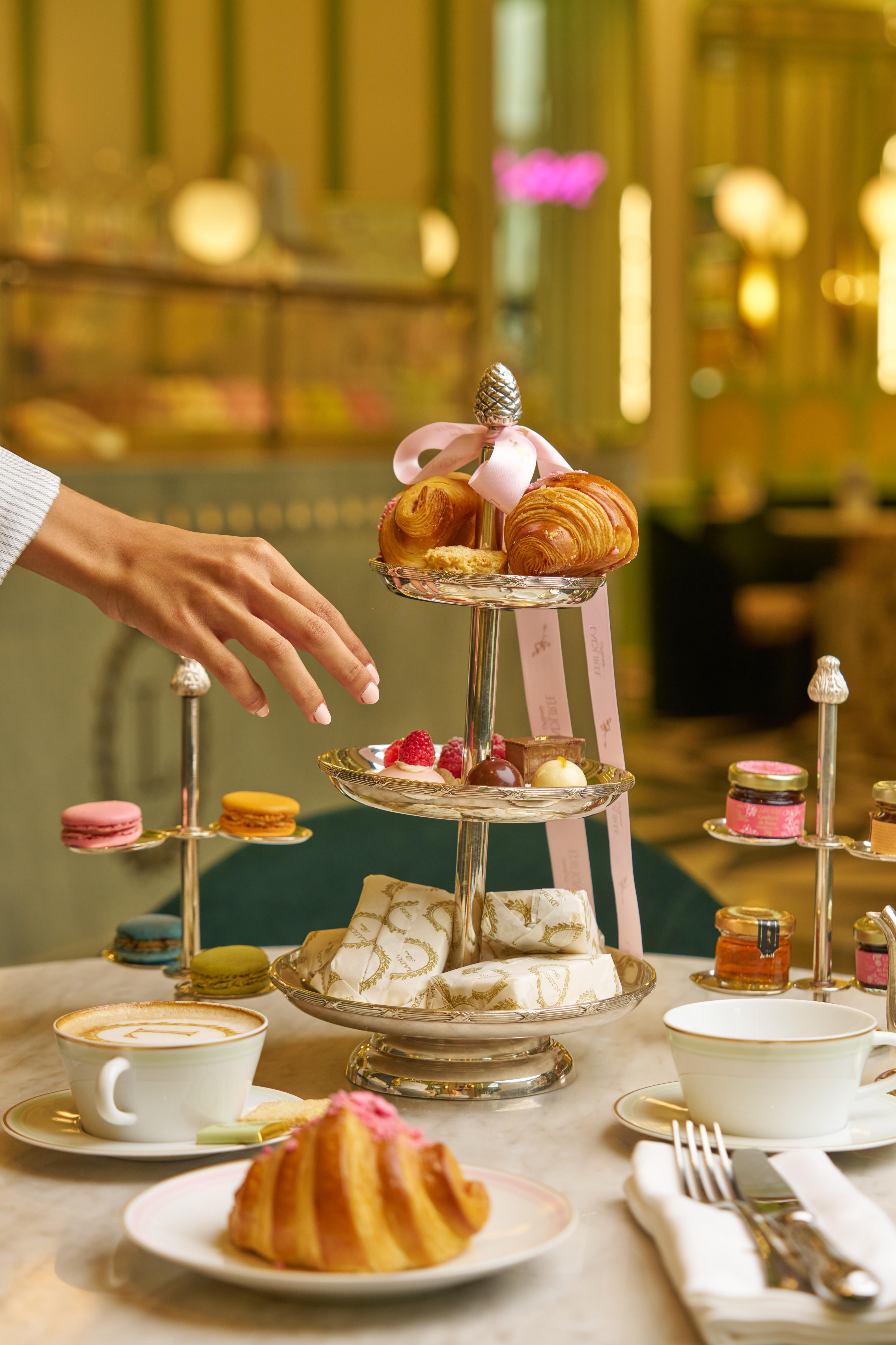 Laduree - afternoon tea