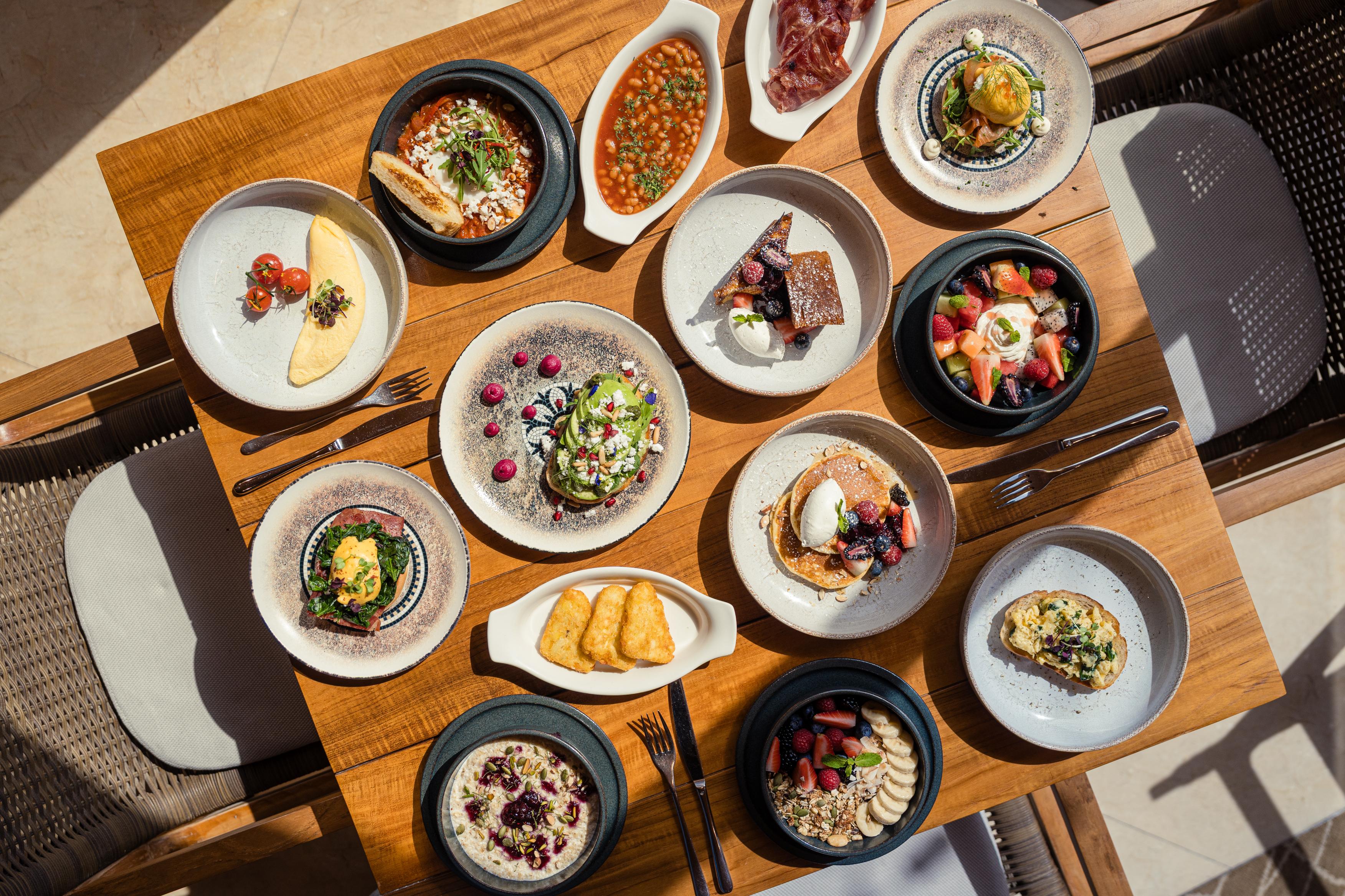 Lakeview_Breakfast x Dubai Creek Resort