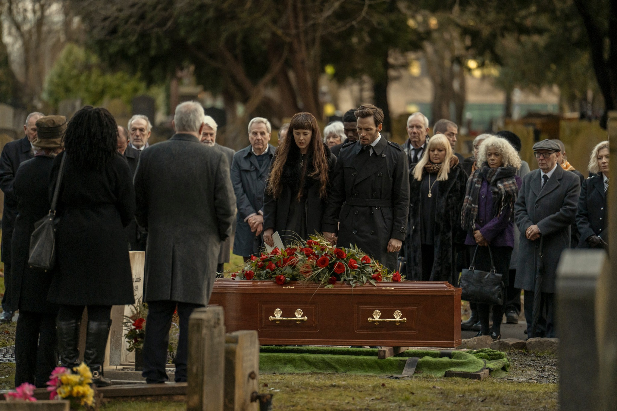 أشباح تواجه الأحياء