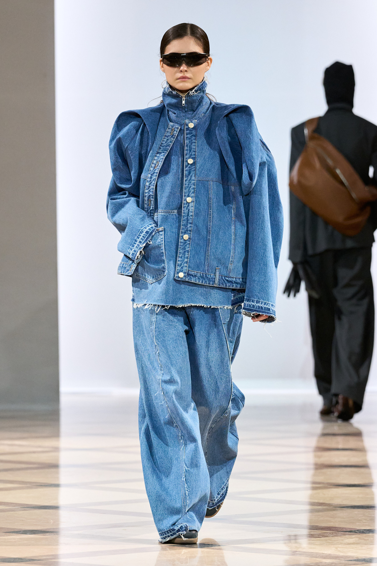 صيحة الـDenim لخريف وشتاء 2025-2026