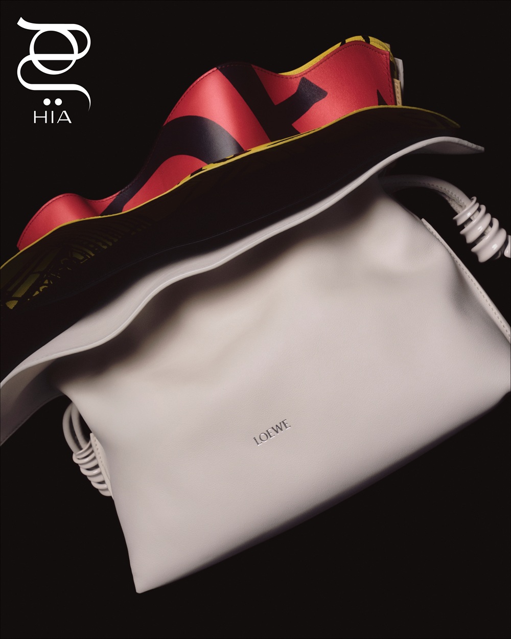 كلاتش "ميديوم فلامينكو كلاتش ميلفوي" MILLEFEUILLE CLUTCH FLAMENCO MEDIUM من دار "لويفي" LOEWE