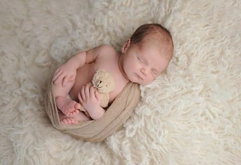 أسماء أولاد نادرة تناسب الولادة في العائلة الملكية