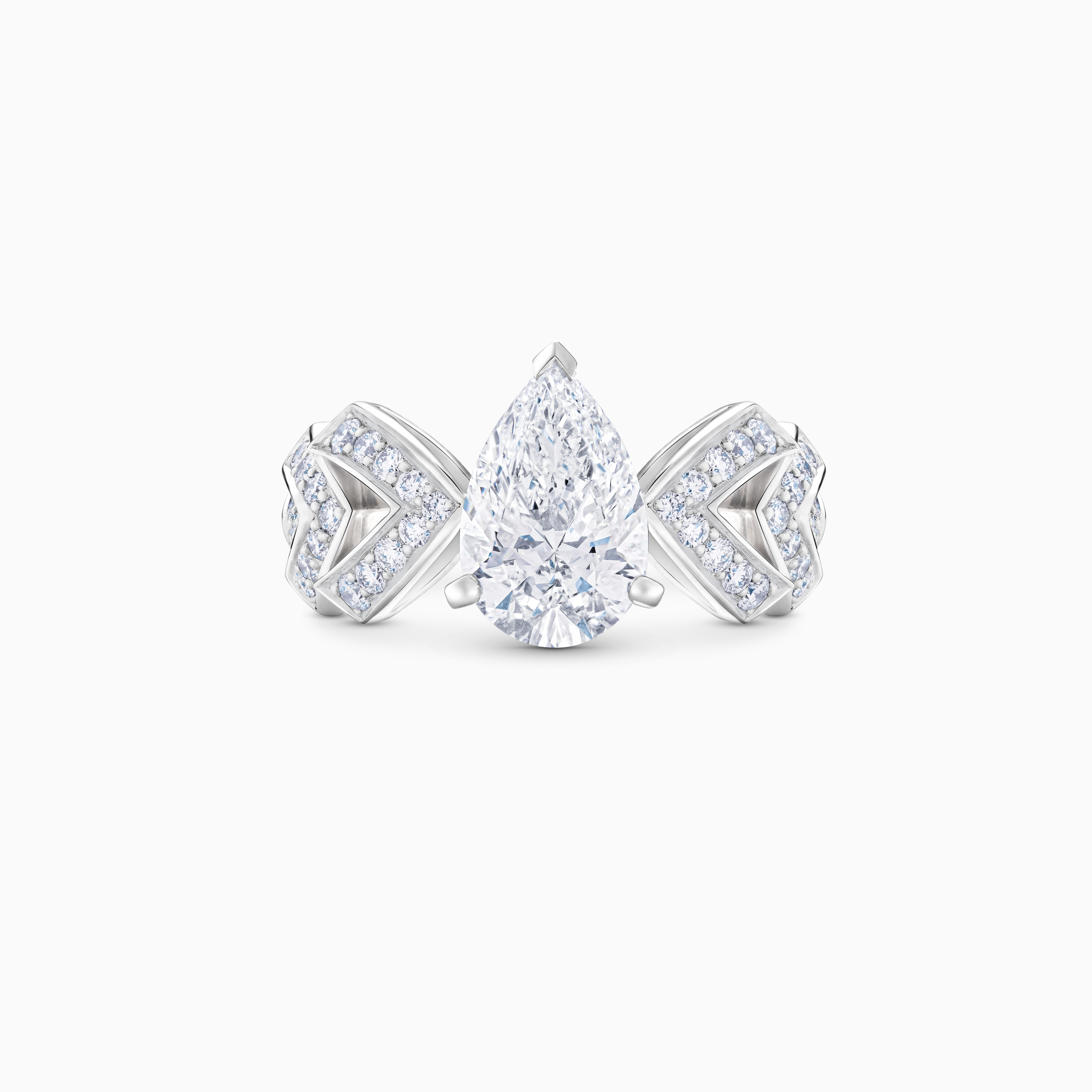 خاتم Lotus by DE BEERS من الذهب الأبيض مرصع بالألماس