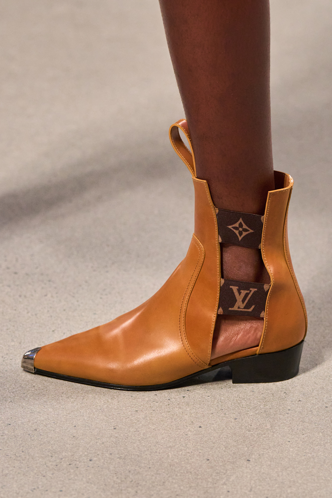 Louis Vuitton بوت بساق قصير من