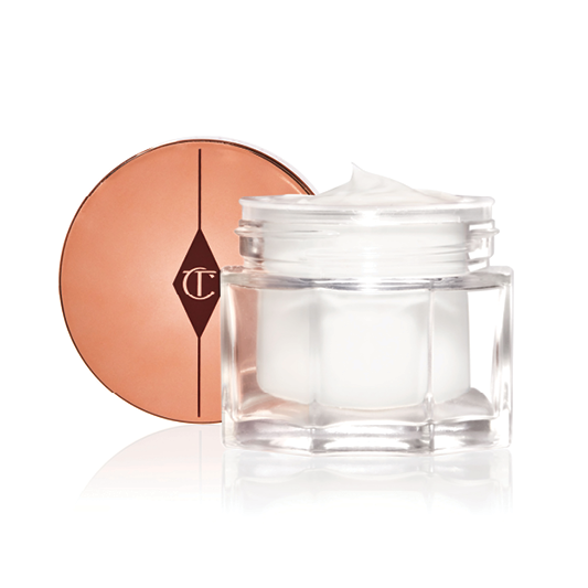  "شارلوت تلبوري"  Charlotte Tilbury