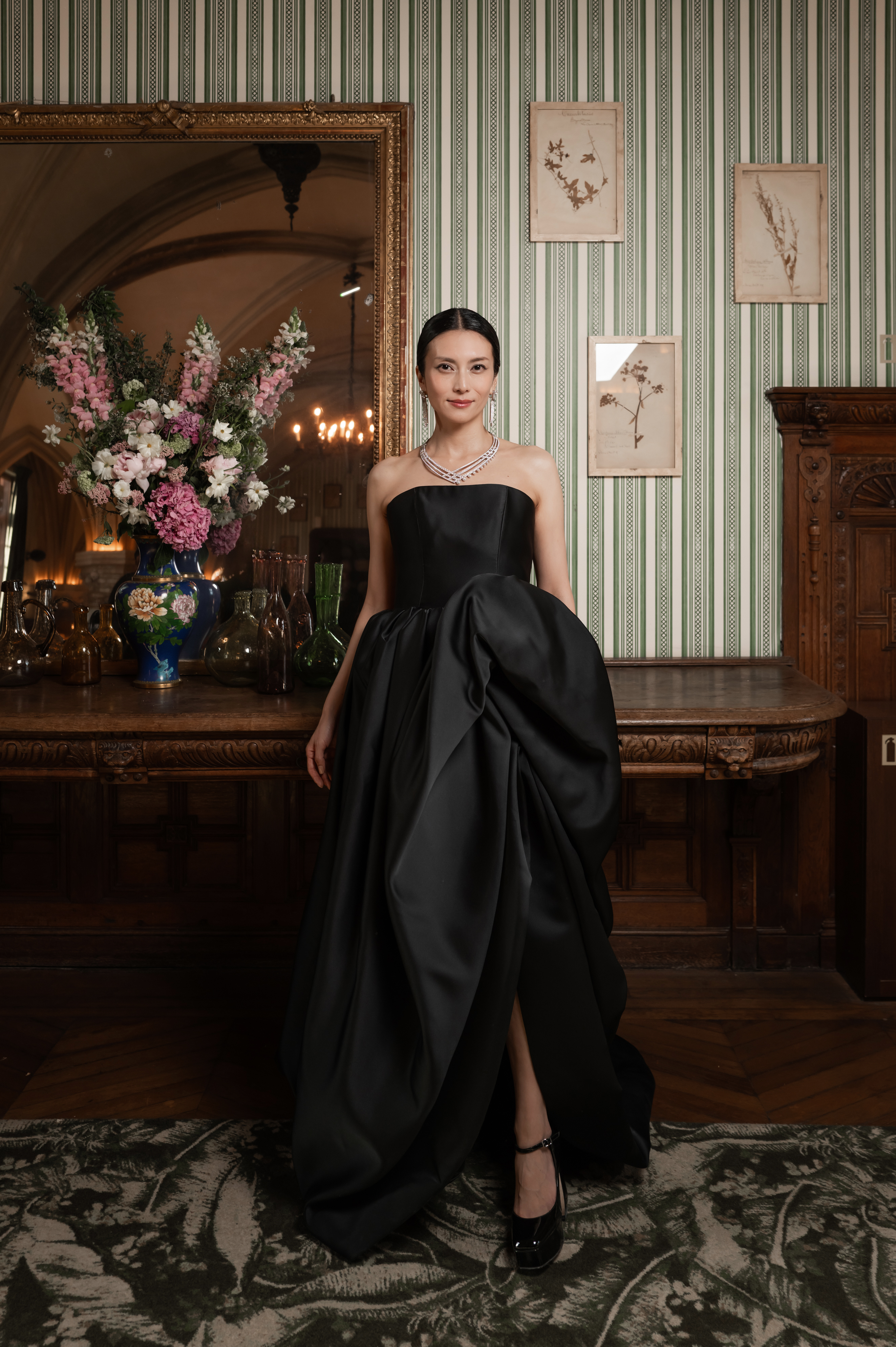 الممثلة والمغنية اليابانية Ko Shibasaki