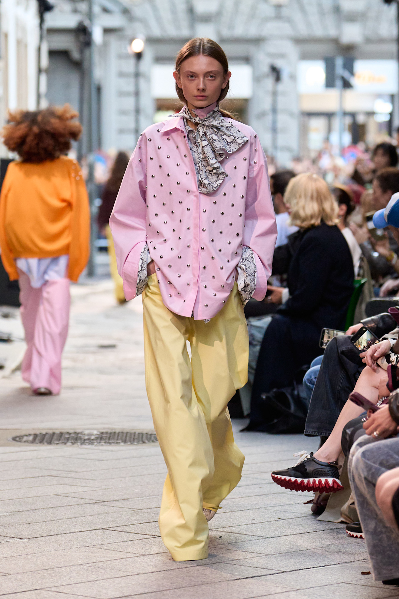  الزهري مع الأصفر الزبادي من MSGM