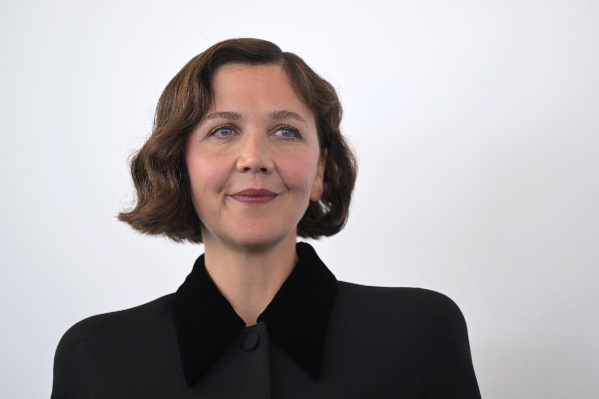 إطلالة Maggie Gyllenhaal
