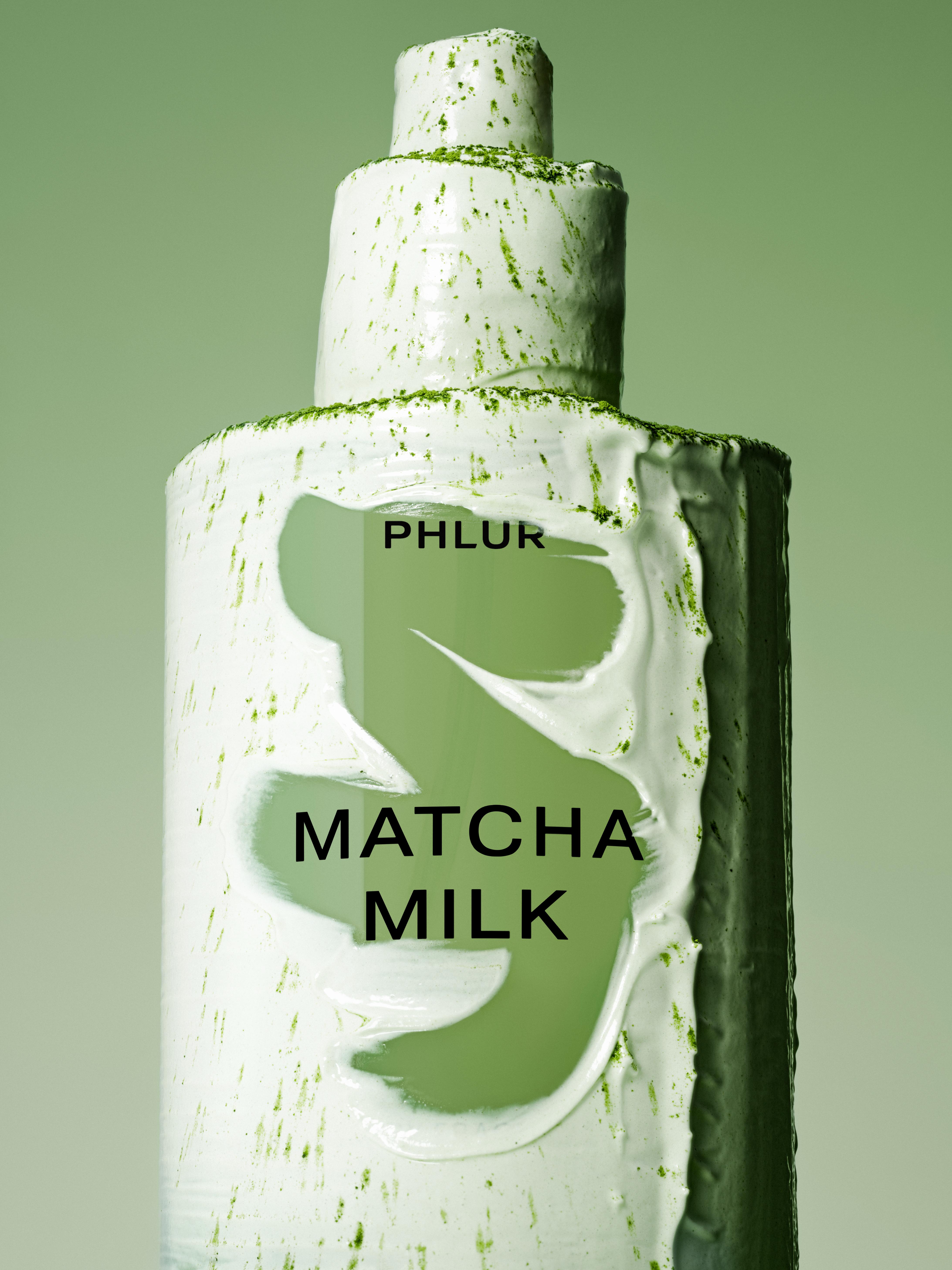 Matcha Milk من علامة فلور PHLUR ، فيقدّم مثالًا مثاليًا على التوازن بين الراحة والطاقة