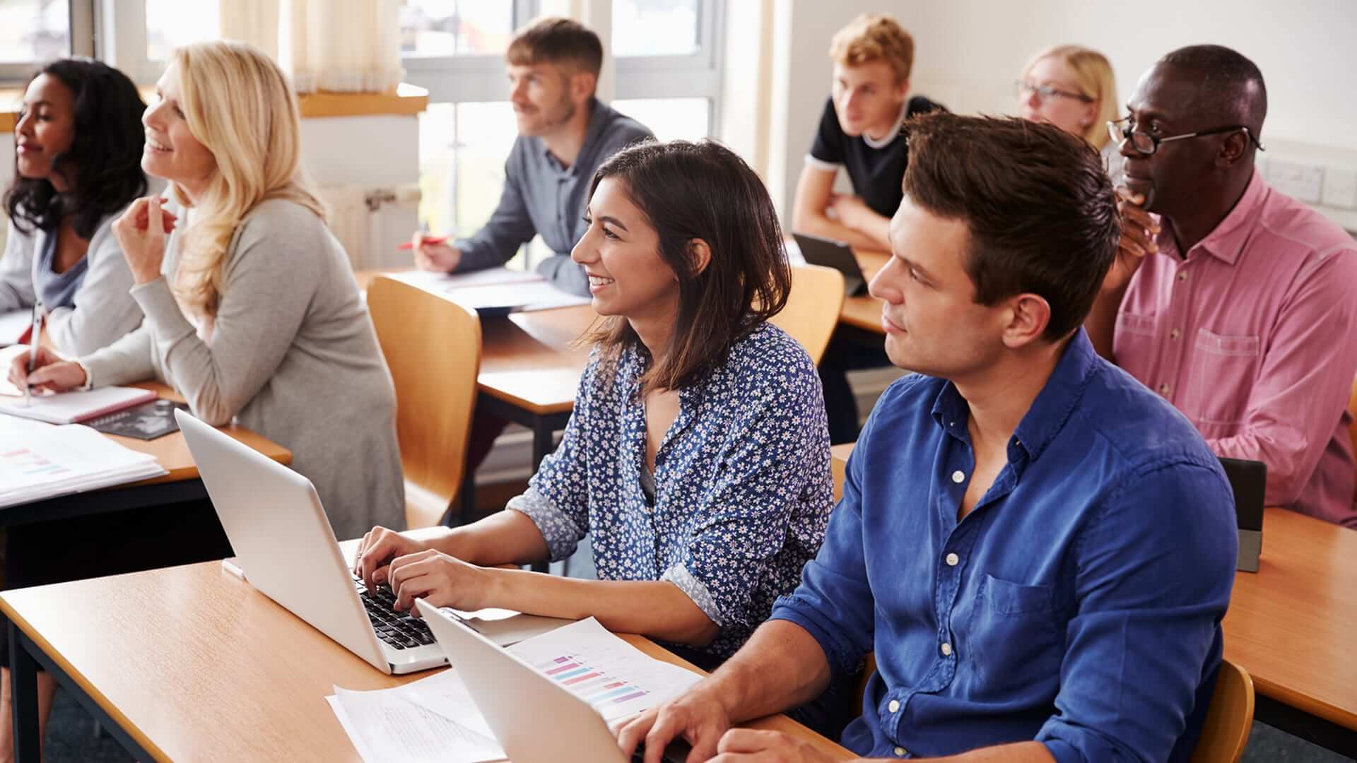 بوابتكِ الذكية نحو التميز المهني في عالم متغير