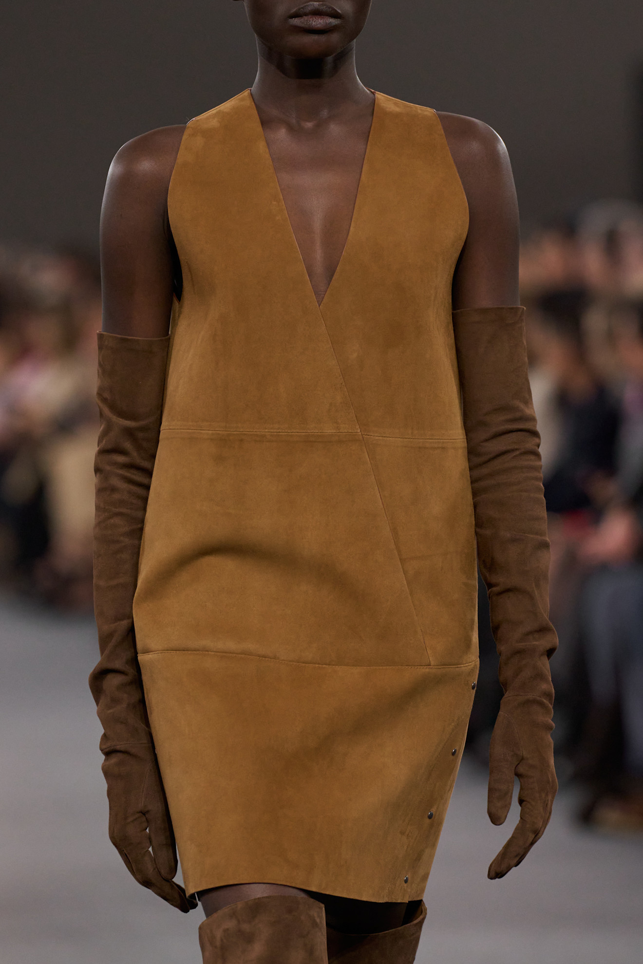 Max Mara قفازات الأوبرا الطويلة من
