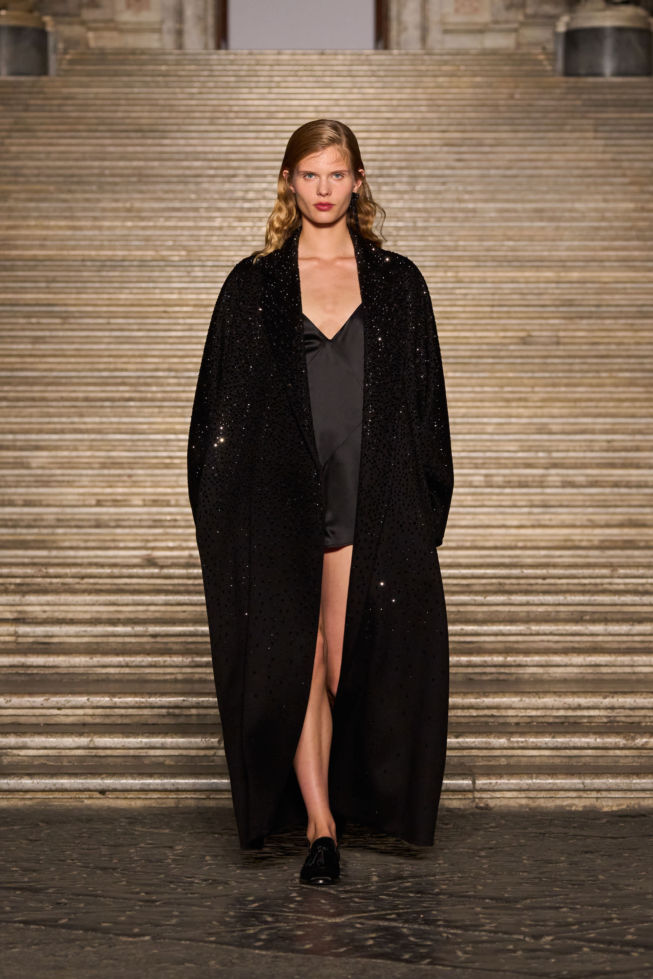 Max Mara الإيطالية تطلق تشكيلتها الجديدة لأزياء العطلات والرحلات 2026
