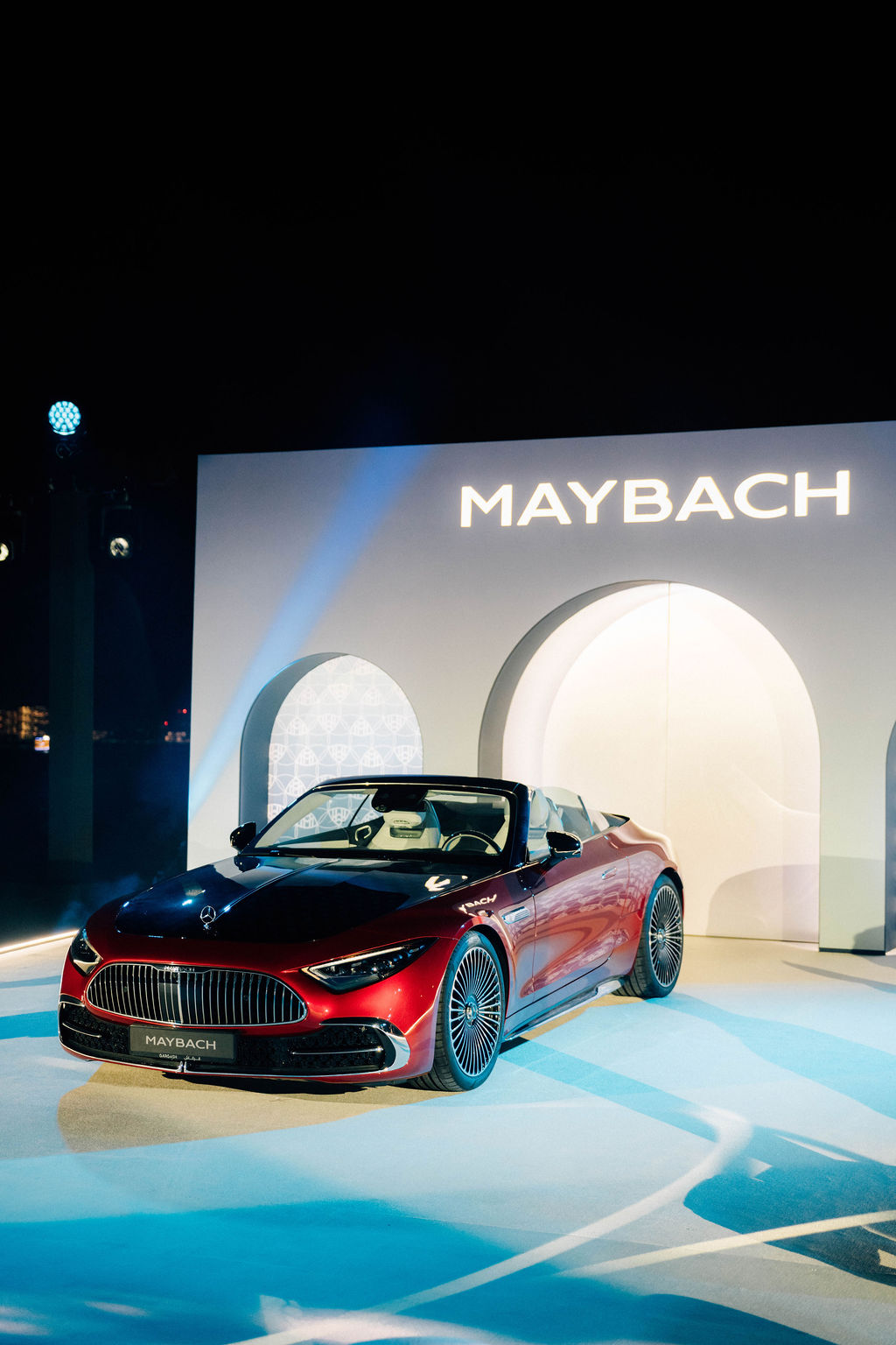 مرسيدس-مايباخ SL 680 Monogram Series تعيد تعريف مفهوم الفخامة المفتوحة