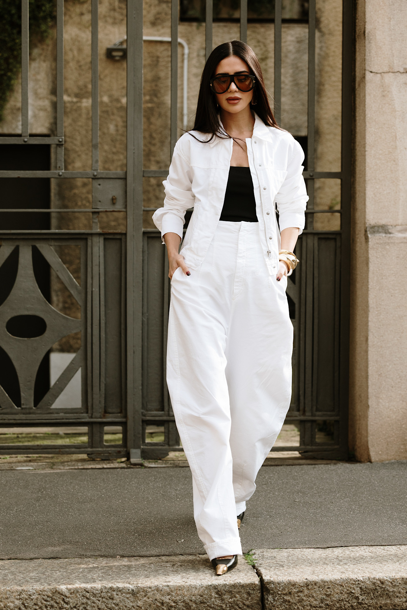 تنسيق السروال الأبيض