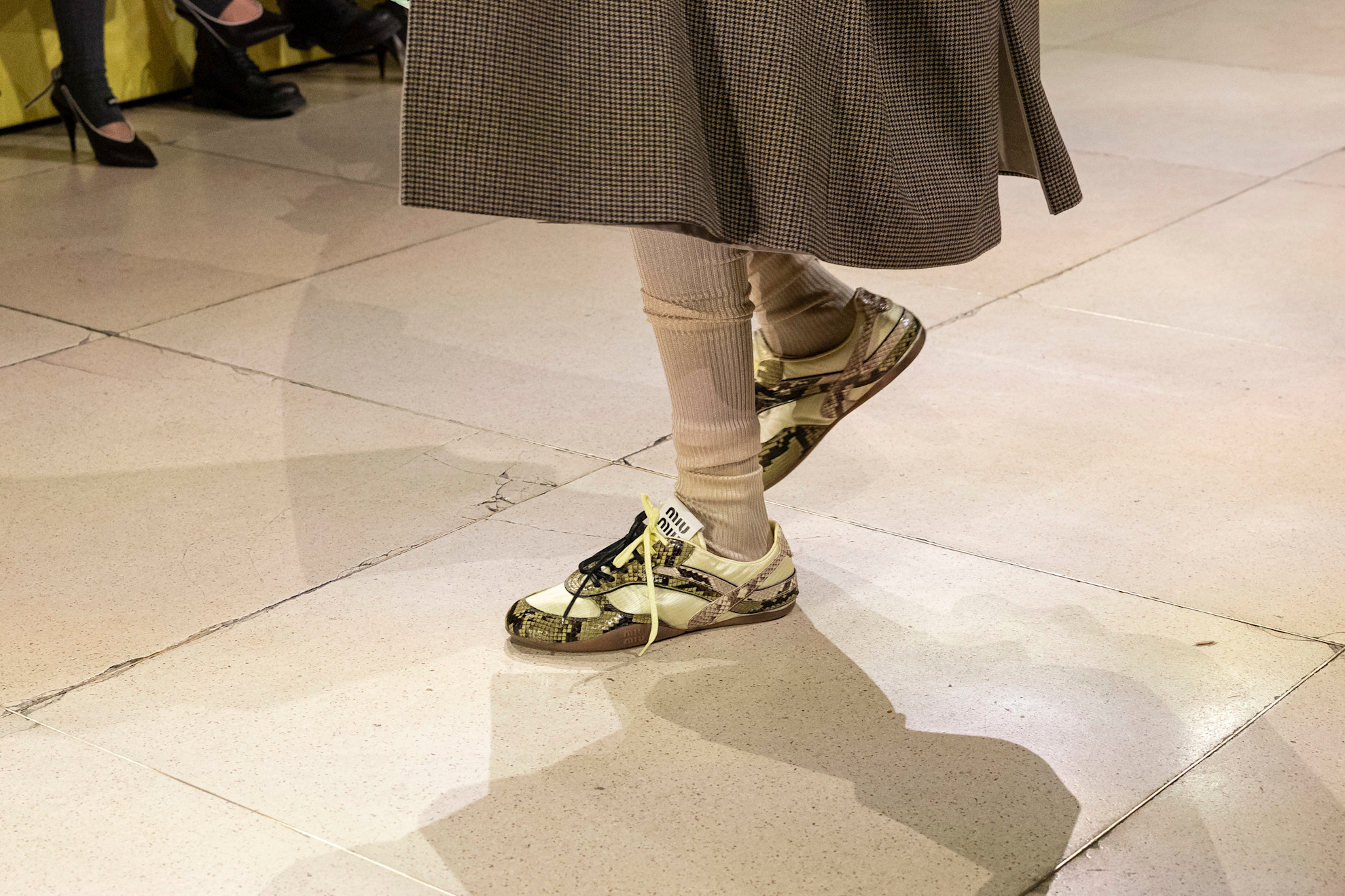 صيحة السنيكرز لشتاء 2025