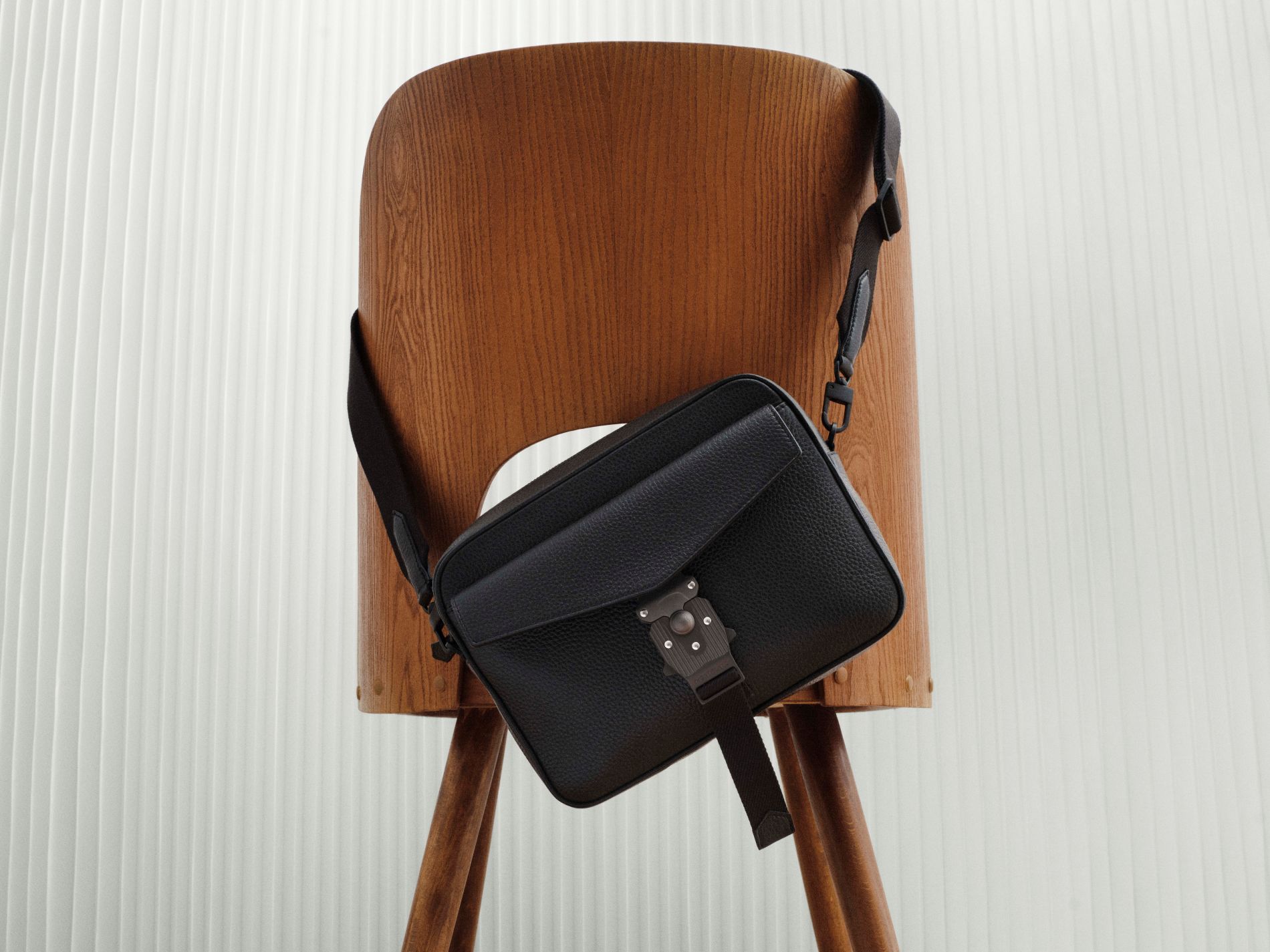 مجموعات الجلد من Montblanc لخريف شتاء 2025.. حوار أنيق بين الكتابة والحِرفة والحياة اليومية