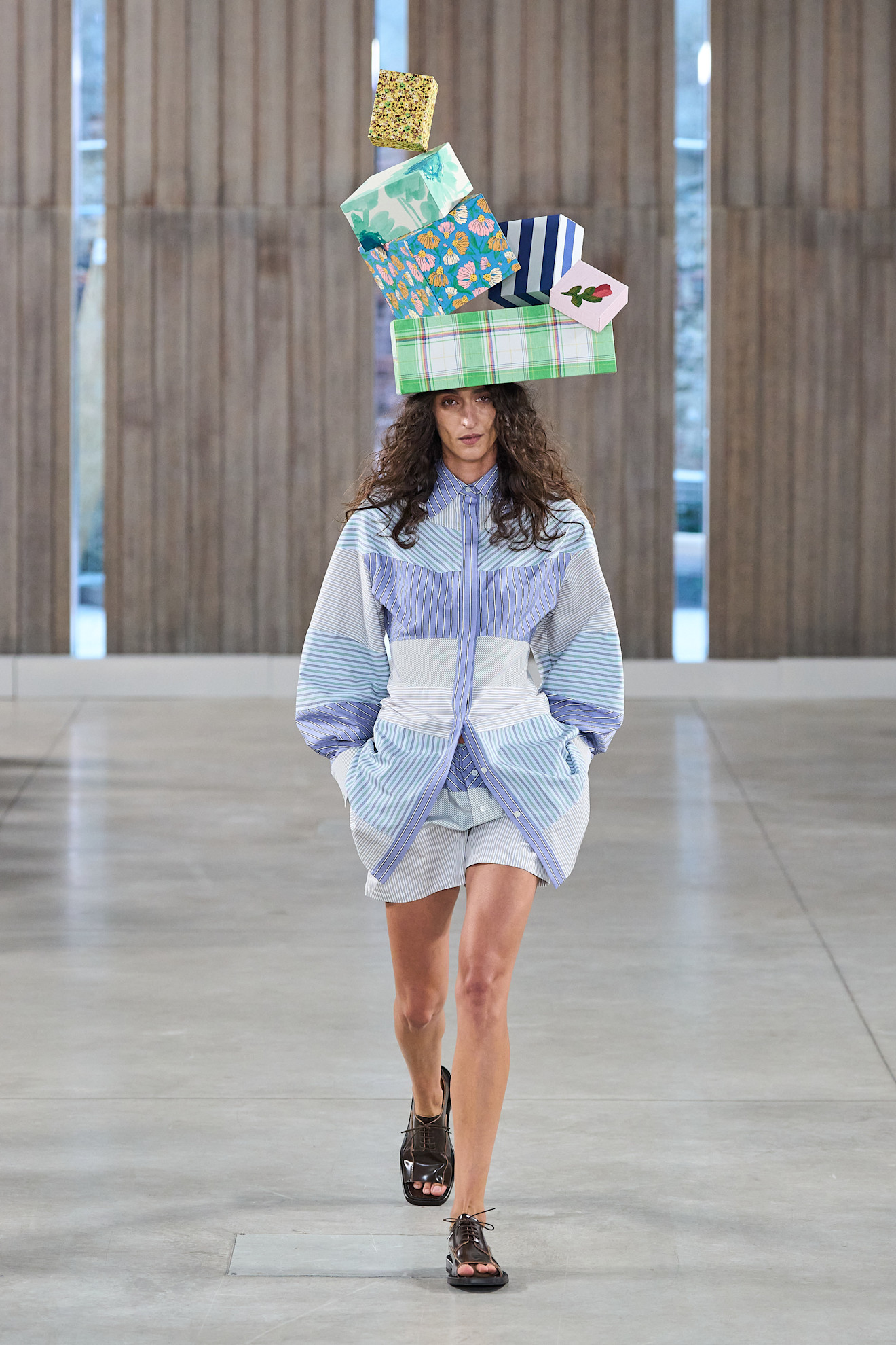 مجموعة Moschino لربيع وصيف 2026