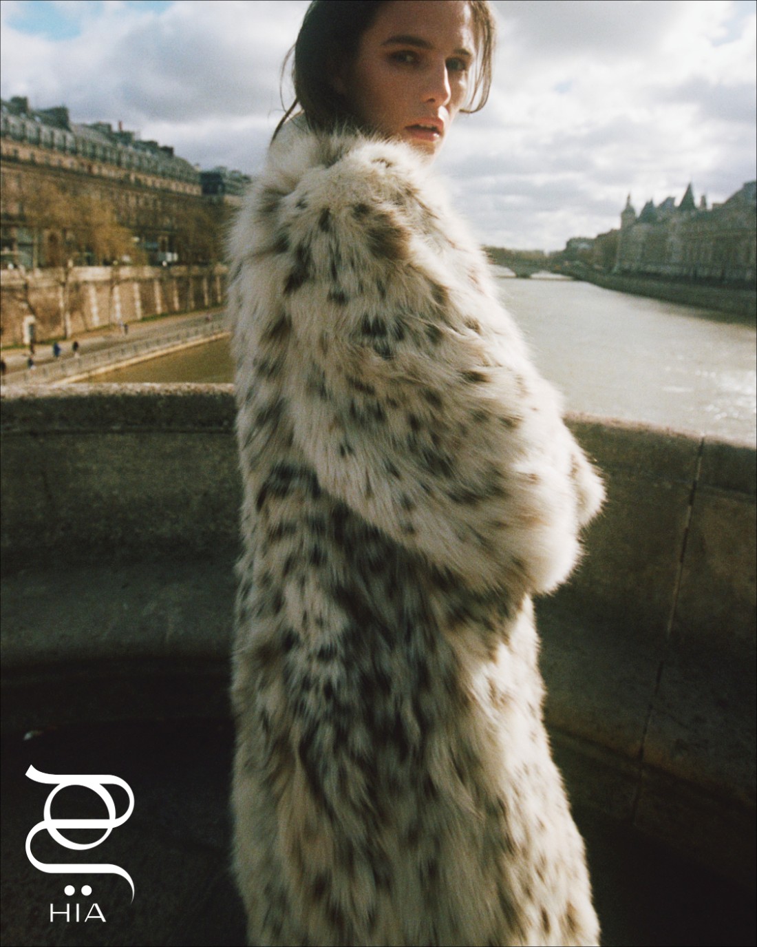 معطف فرو عتيق من "سان لوران" ‏Saint Laurent‏ ‏