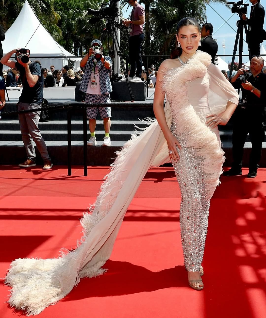 اطلالة Nadia Ferreira Muñiz بفستان فاخر من توقيع Georges Hobeika