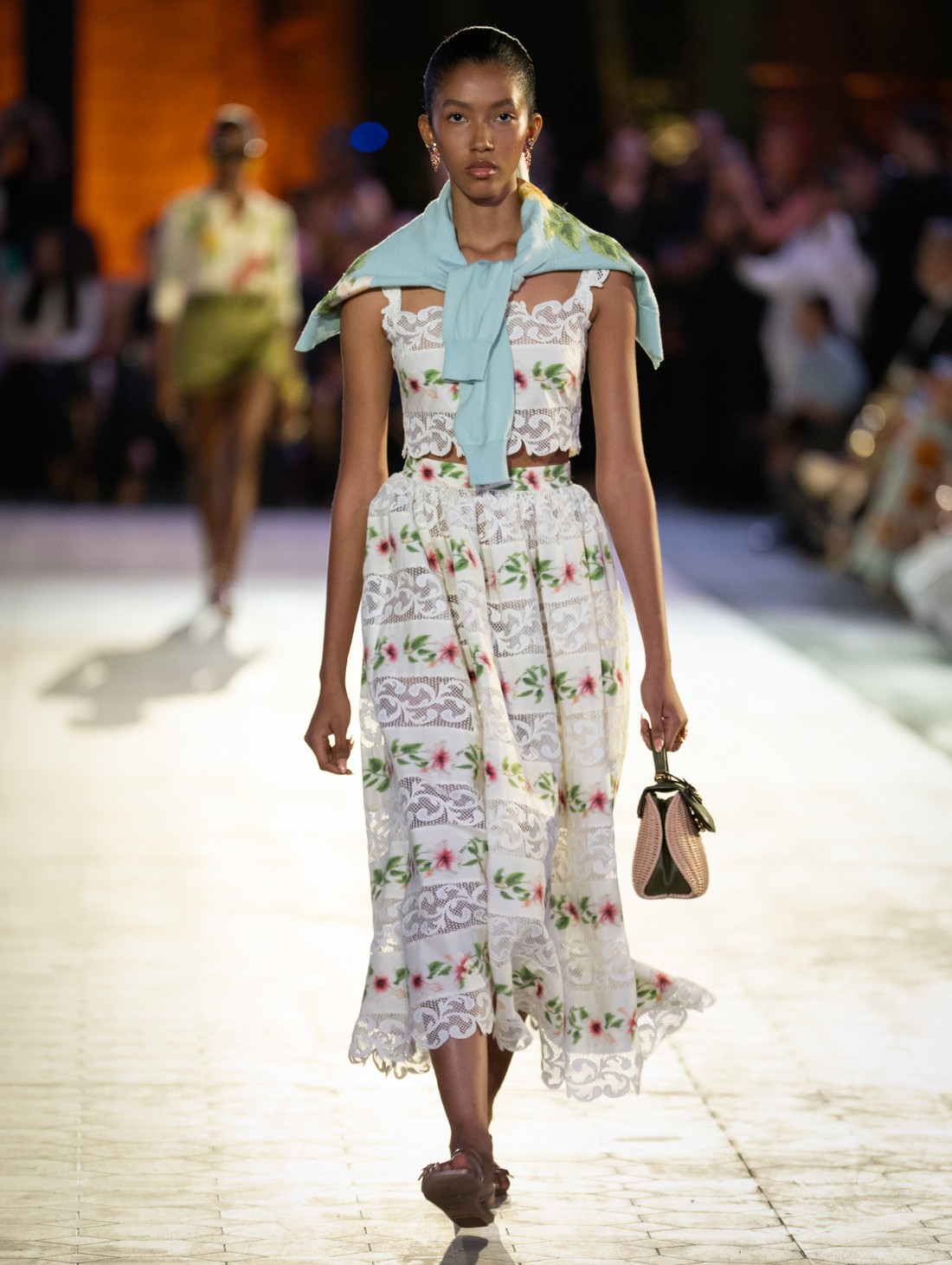 مجموعة ما قبل الخريف 2026 لدار أوسكار دي لا رينتا