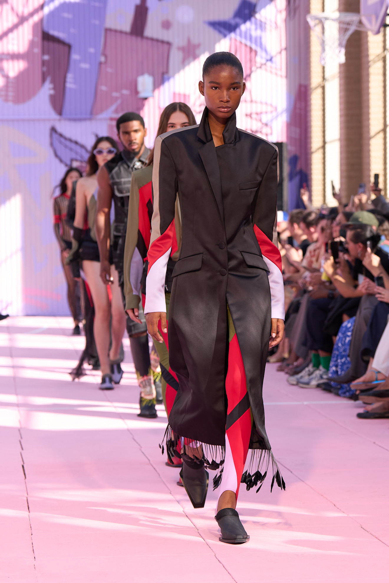 من مجموعة Off-White لربيع 2026