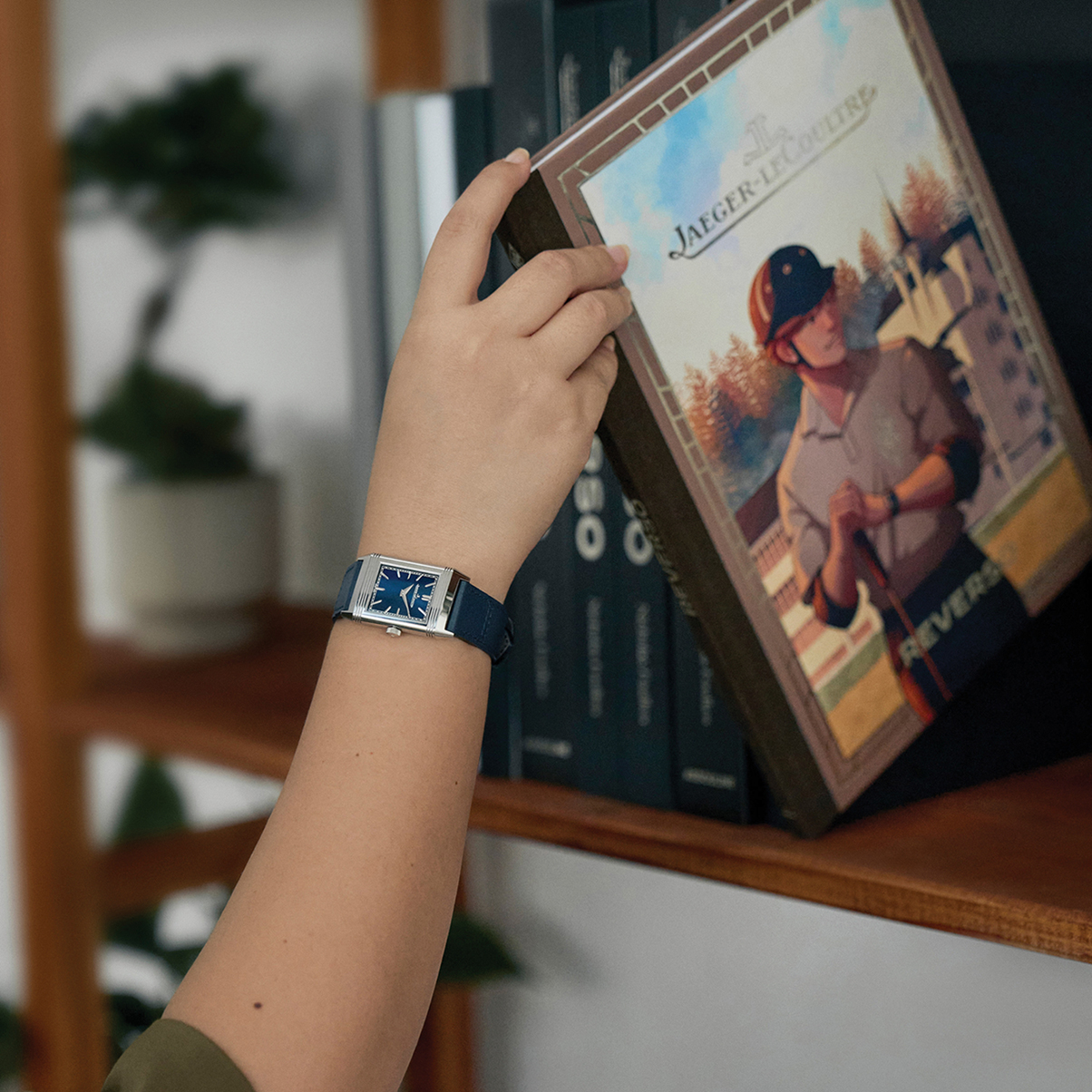 "جيجر-لوكولتر x أوليــفـكـــوت" 