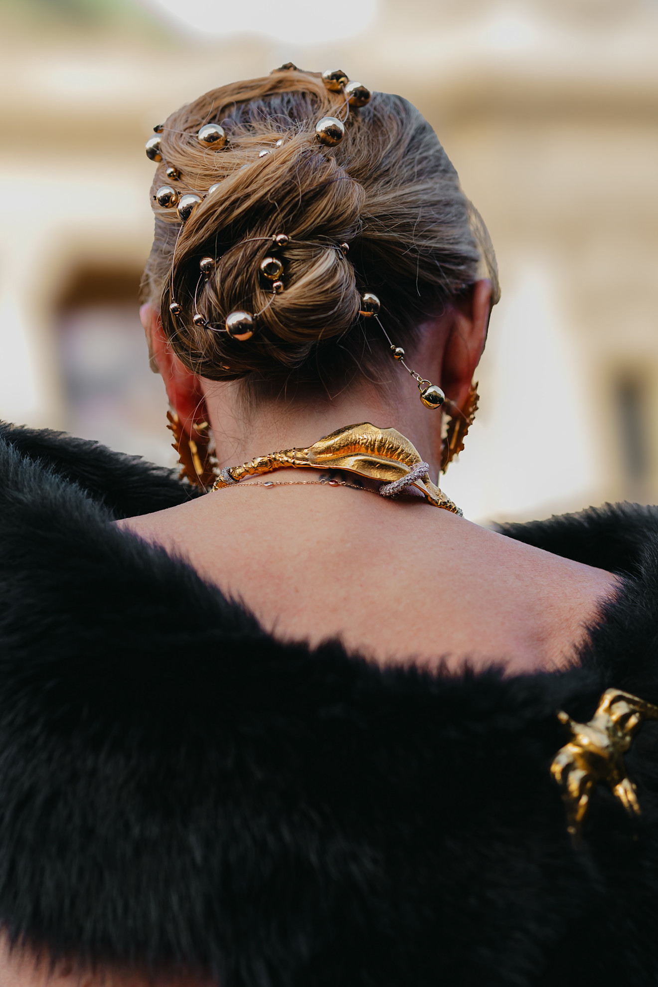 تسريحات شعر الكعكة مع الغرة الريترو