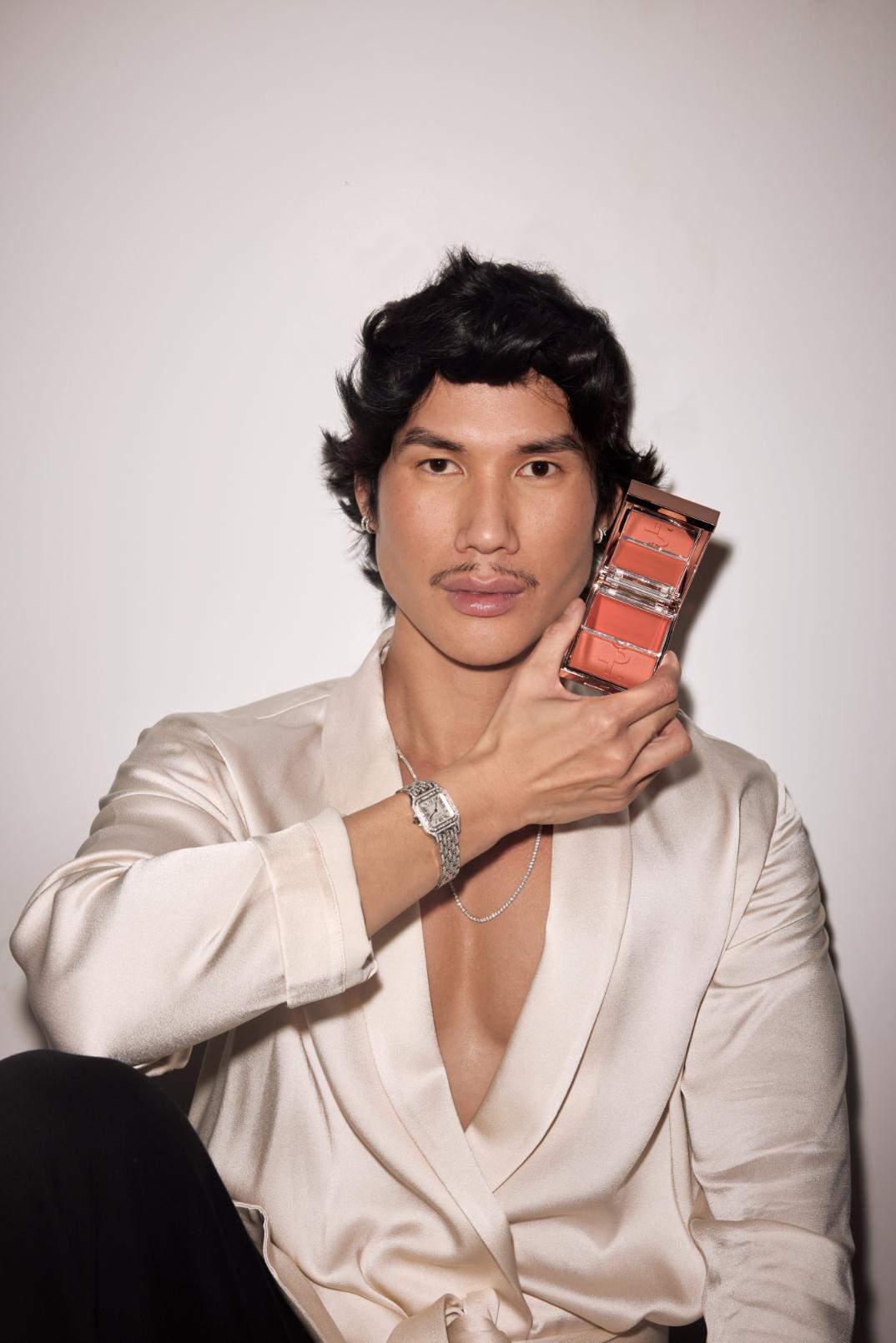 خبير المكياج الشهير باتريك تا