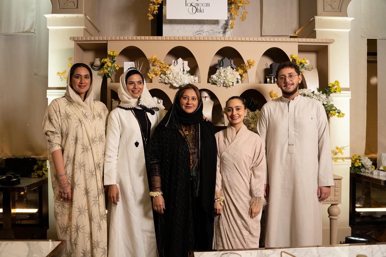 مجوهرات تسنيم عشقي