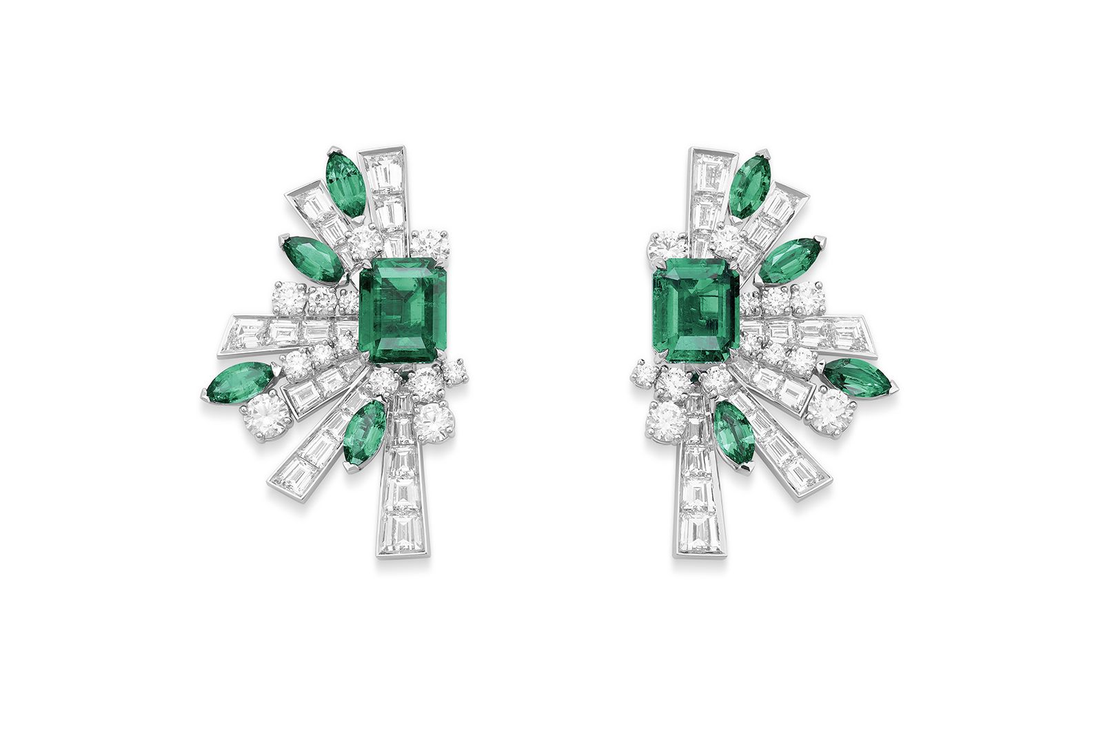 أٌقراط ماجيكال أرورا Magical Aurora من بياجيه Piaget