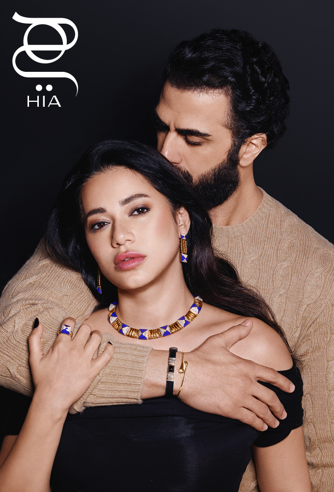 رحمة رياض تقضي وقتها مع ابنتها