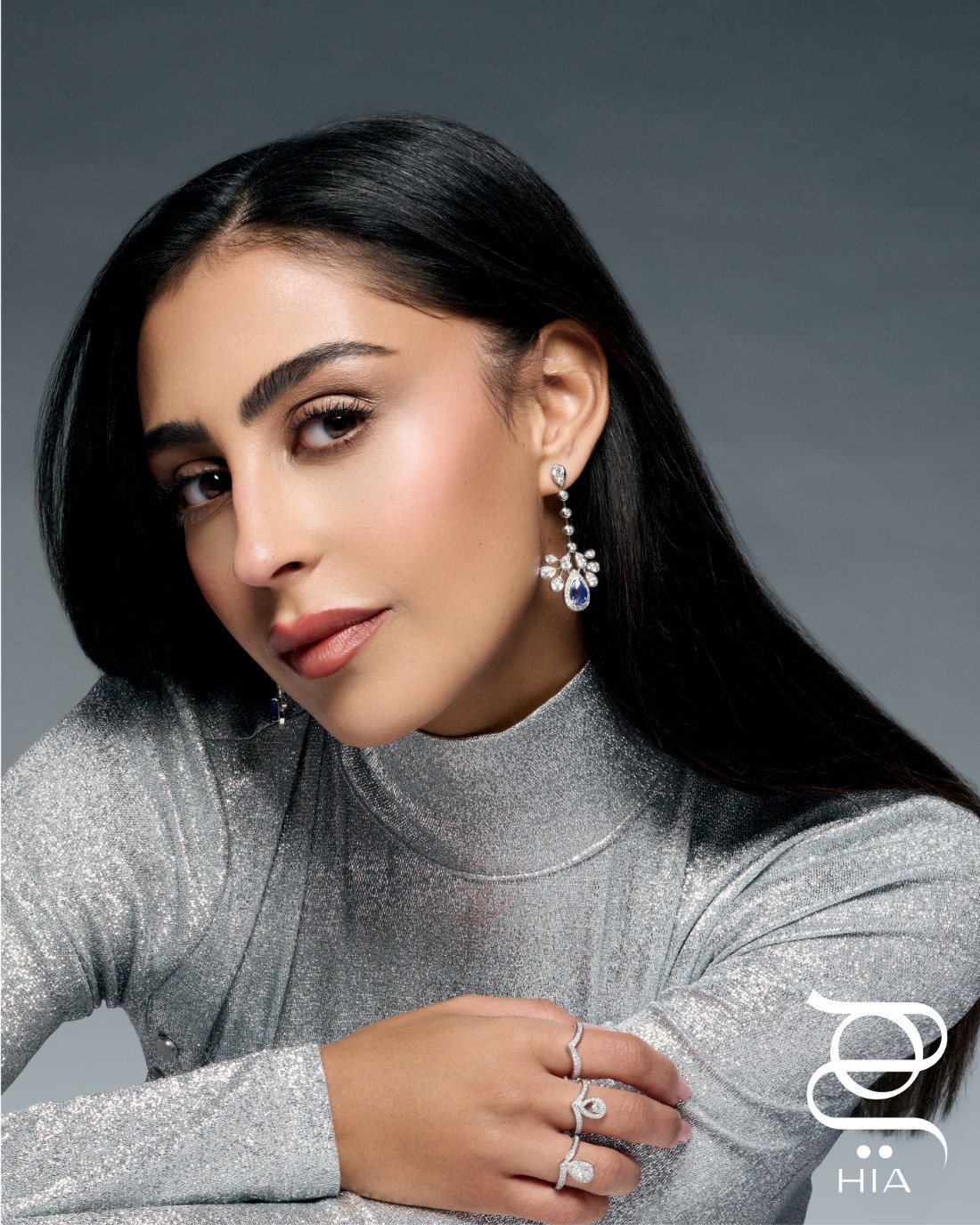 من مجموعة Joséphine AIGRETTE، عقد وخاتم من الذهب الأبيض المرصع بالماس أقراط أذن Joséphine VALSE IMPERIALE من الذهب الأبيض والماس جميع المجوهرات من "شوميه" CHAUMET