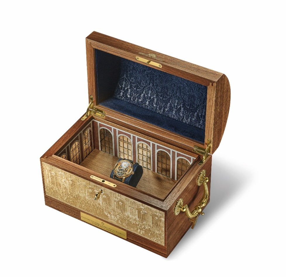 Montblanc تحتفي بأسطورة فرساي عبر ساعة مميزة بإصدار محدود وأرقى تقاليد صناعة الساعات