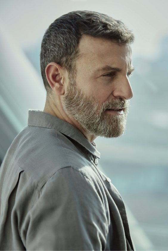 "المدير الإبداعي "فيتشينزو كاستالدو"