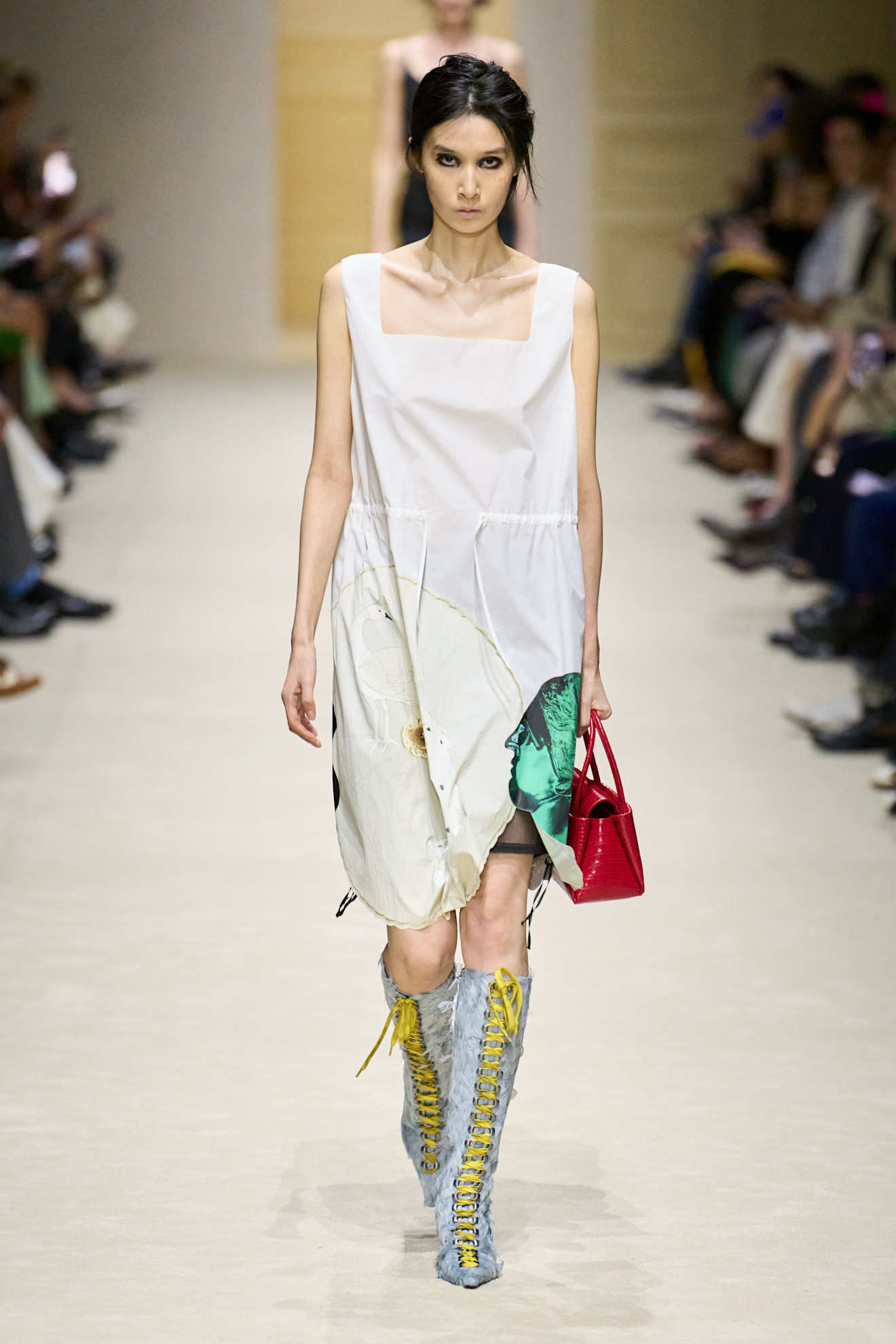 Prada فستان أبيض من