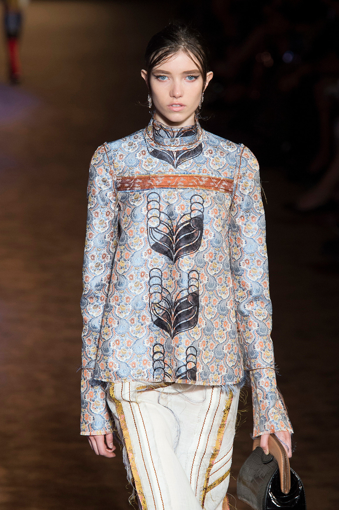 من مجموعة PRADA ربيع و صيف 2015 للملابس الجاهزة