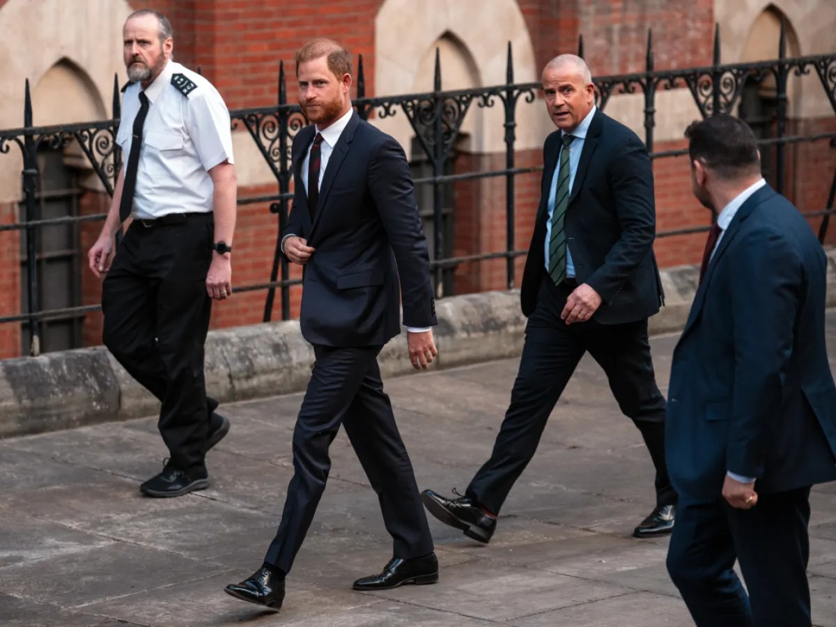 الأمير هاري يقود مجموعة من المشاهير لمواجه إمبراطورية الإعلام قضائيًا