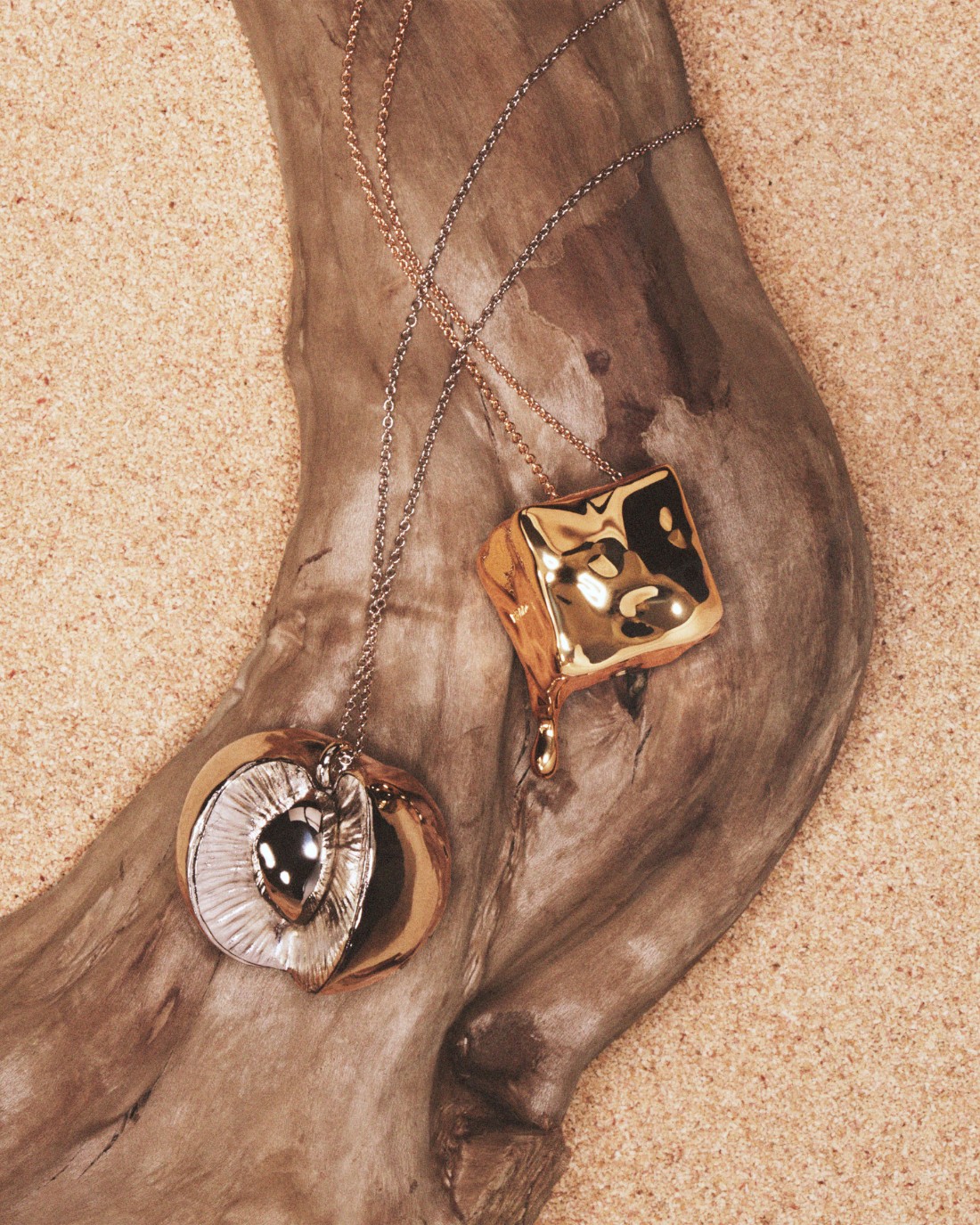 حملة ‏The Wakening‏ من ‏Rabanne‏ لموسم ‏Spring–Summer 2026‎‏