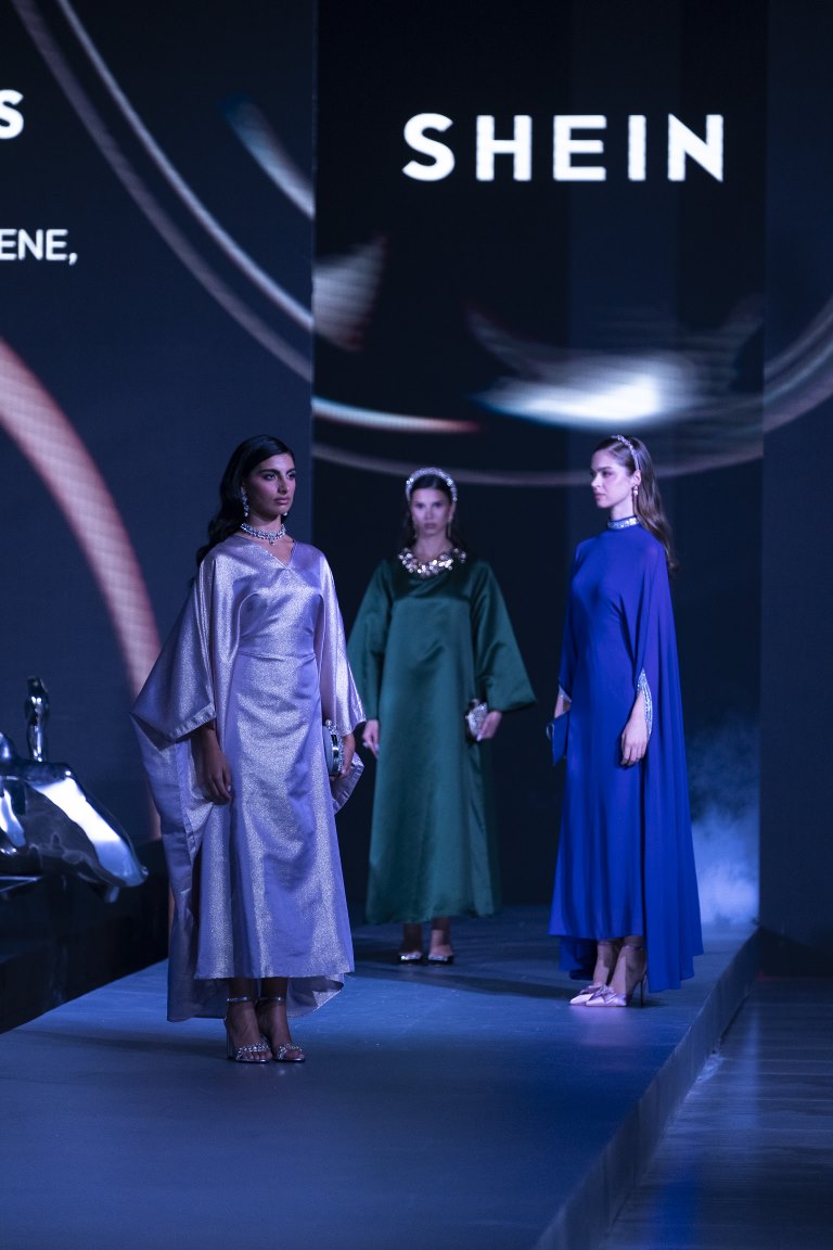 "شي إن" تطلق عرض أزيائها المميز "Dimensions of Us" لخريف وشتاء 2025