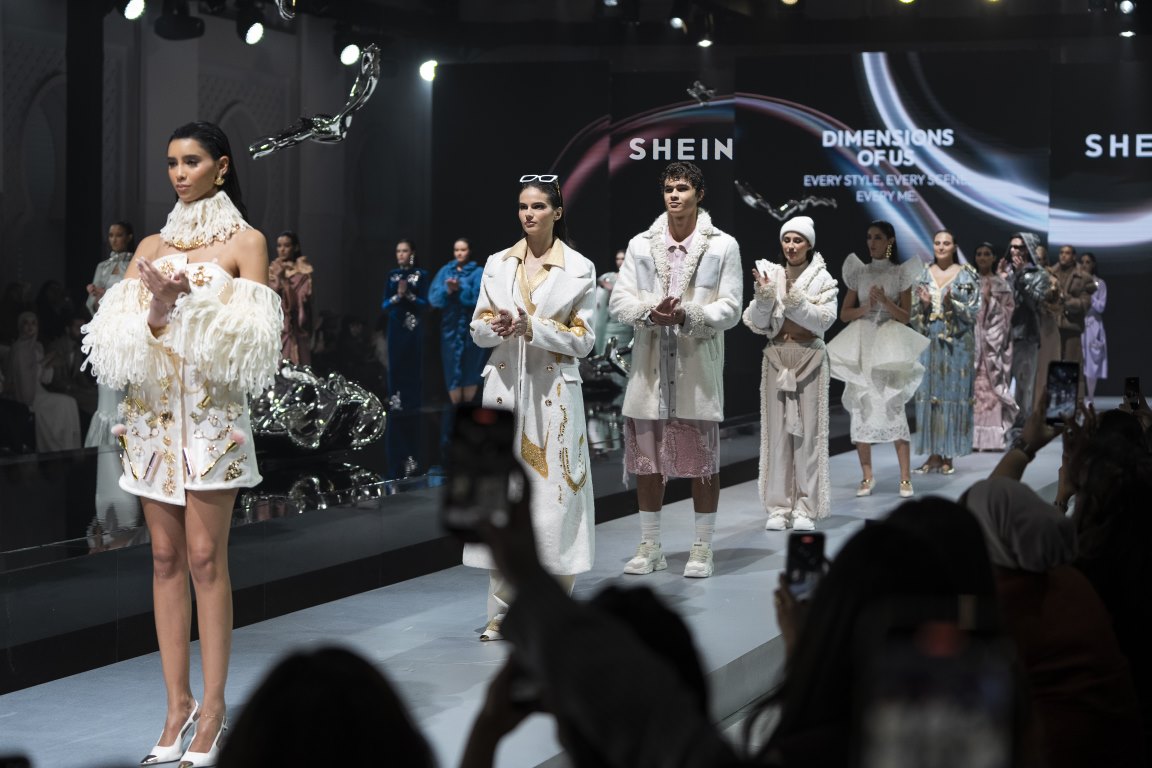 "شي إن" تطلق عرض أزيائها المميز "Dimensions of Us" لخريف وشتاء 2025