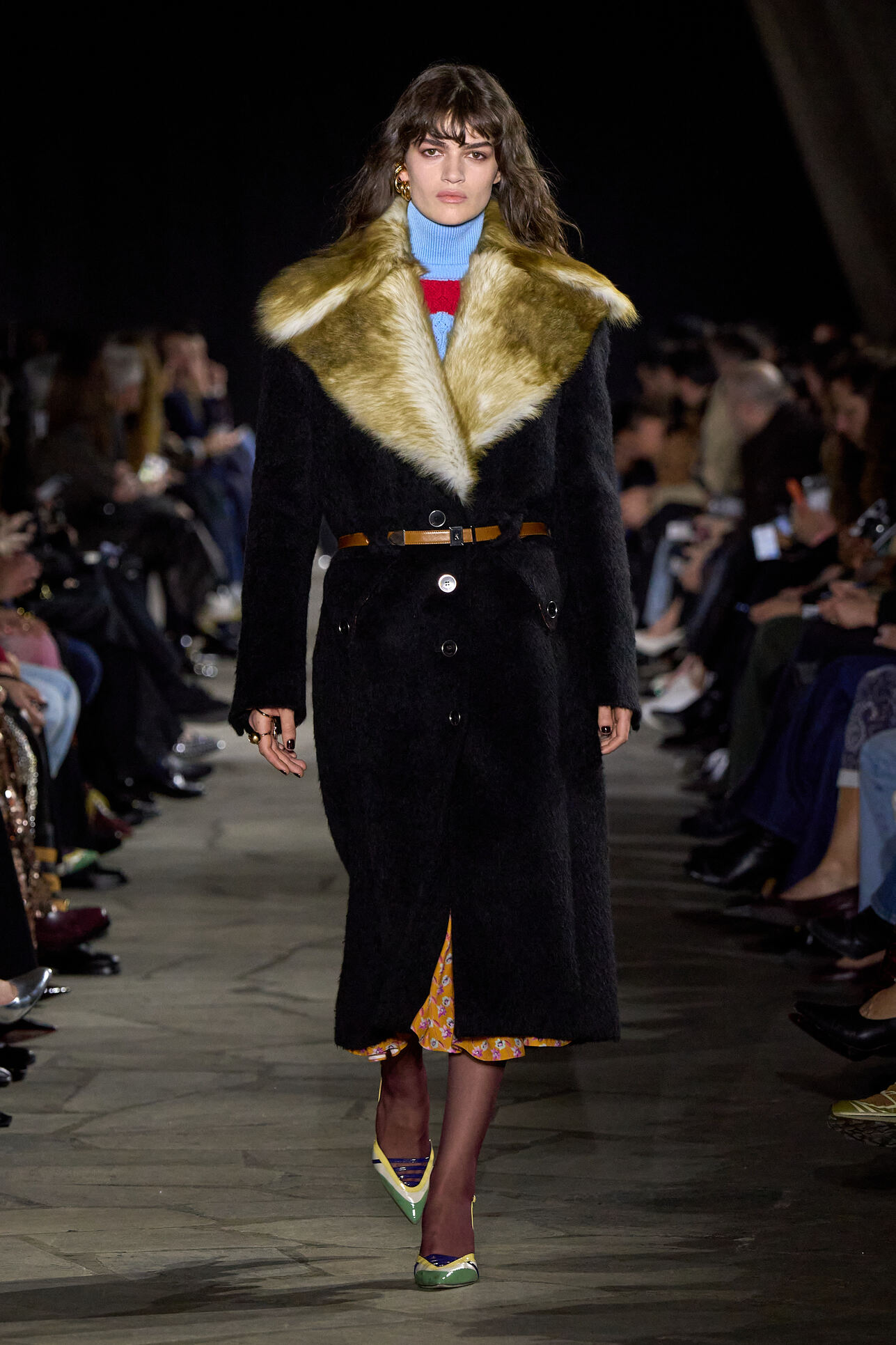 موضة المعاطف الضخمة