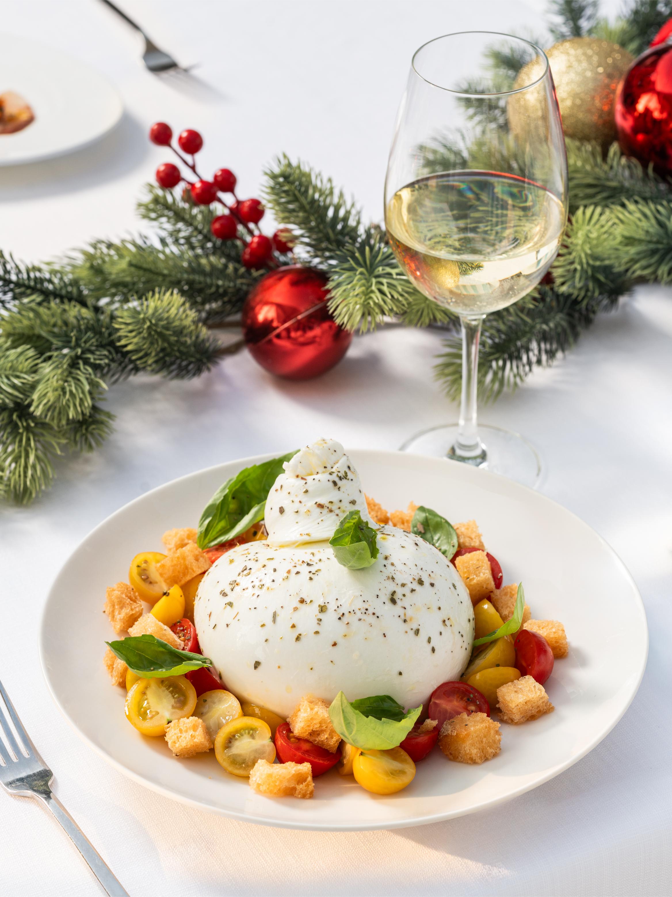 Raffles The Palm - Piatti by the Beach