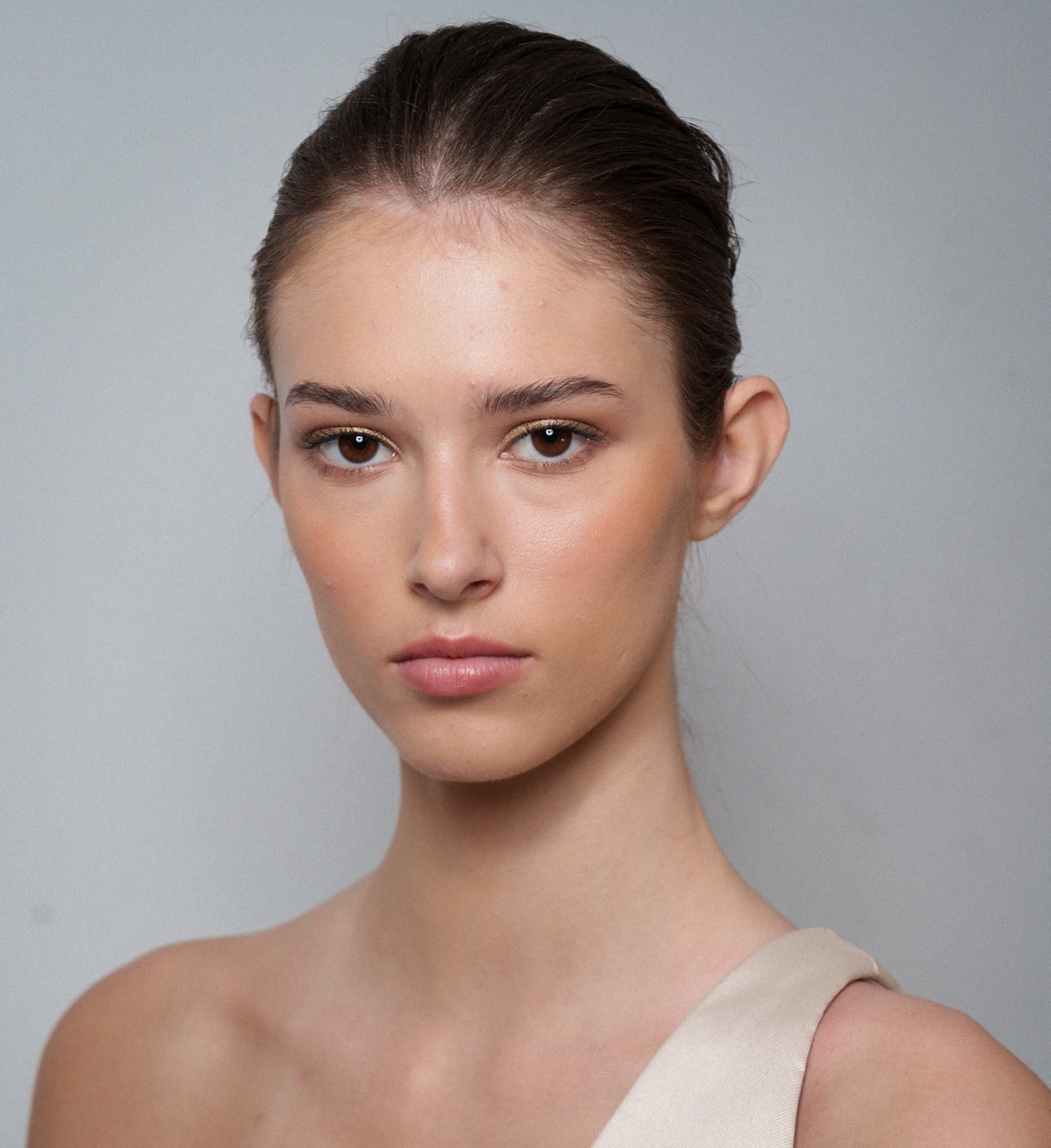 مكياج  الـ soft power look