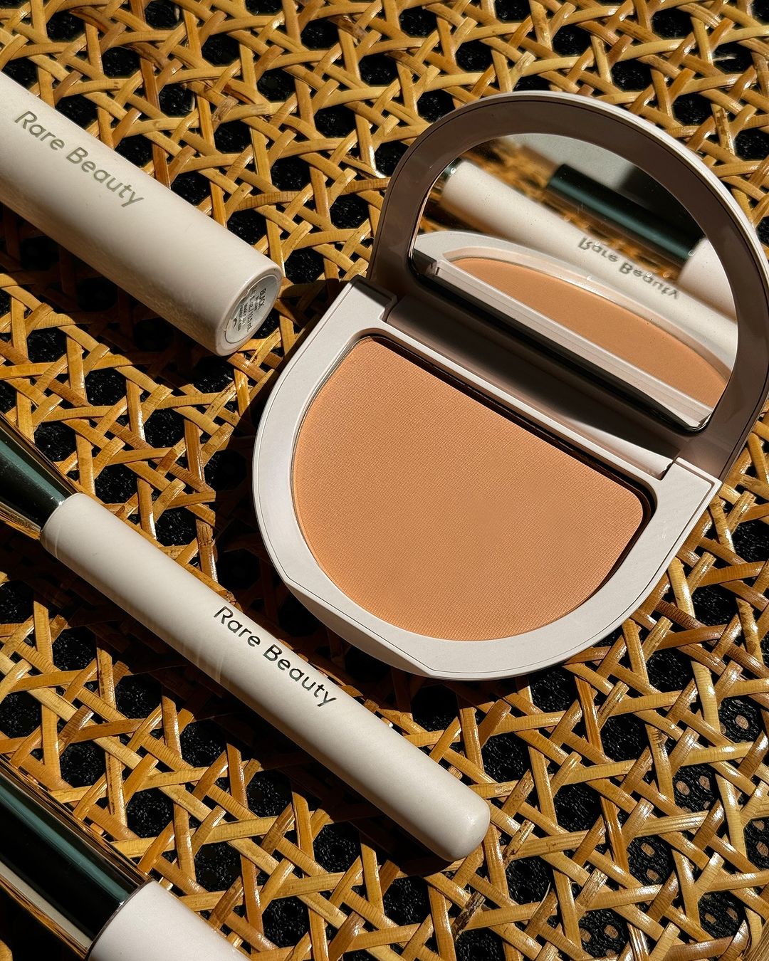 Rare Beauty Optimist Powder Brush